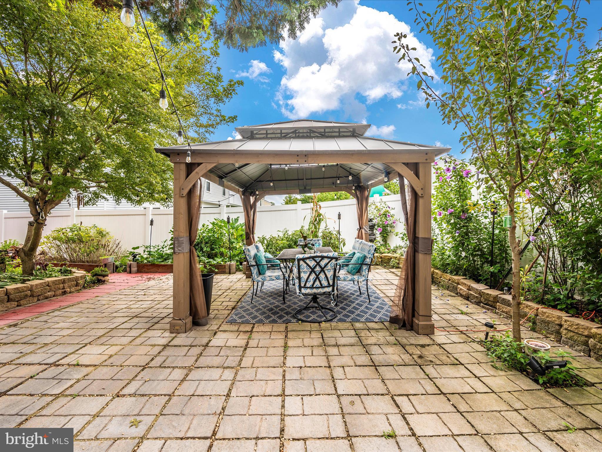 GOLF VIEW - Residential