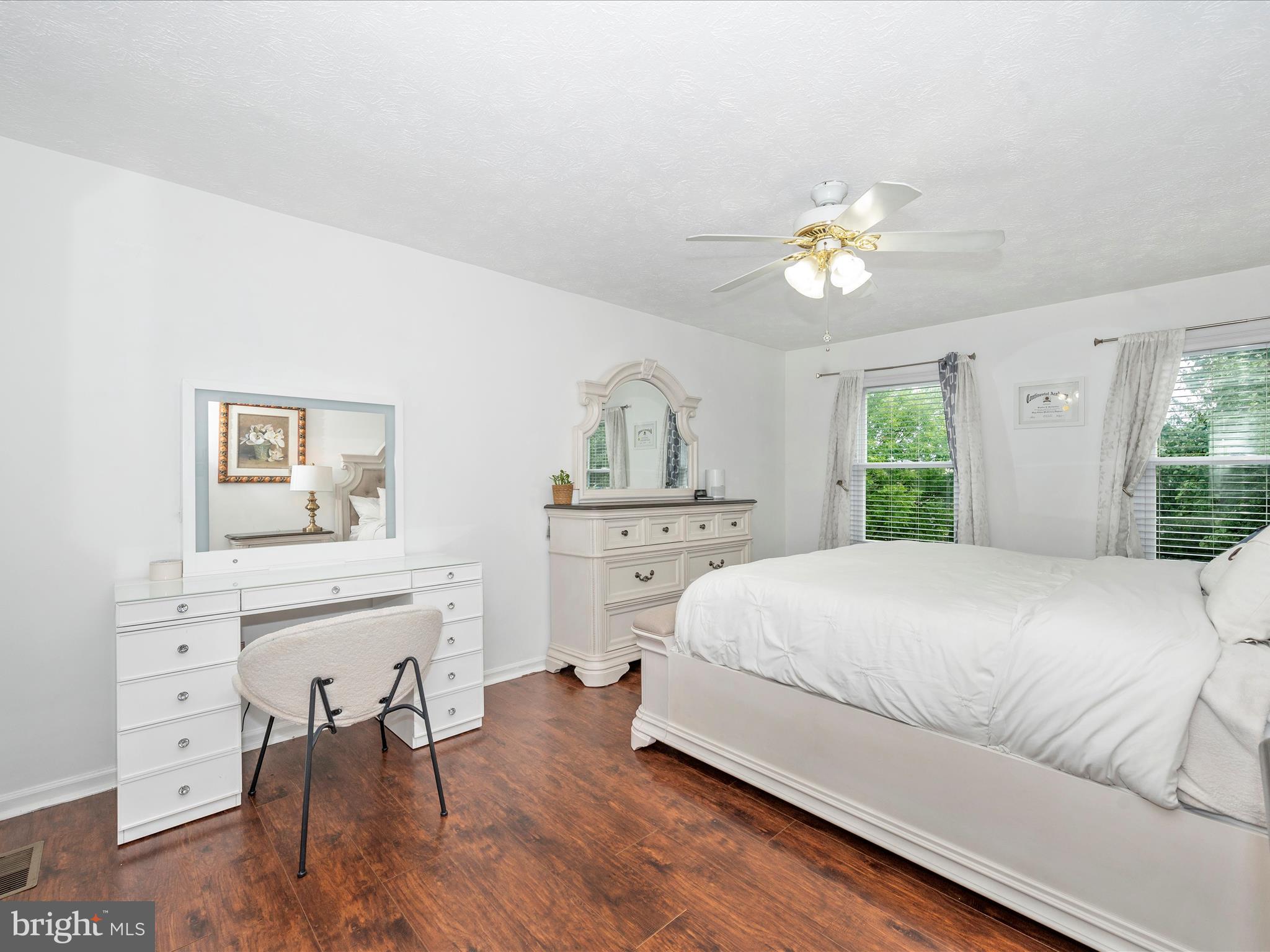 GOLF VIEW - Residential