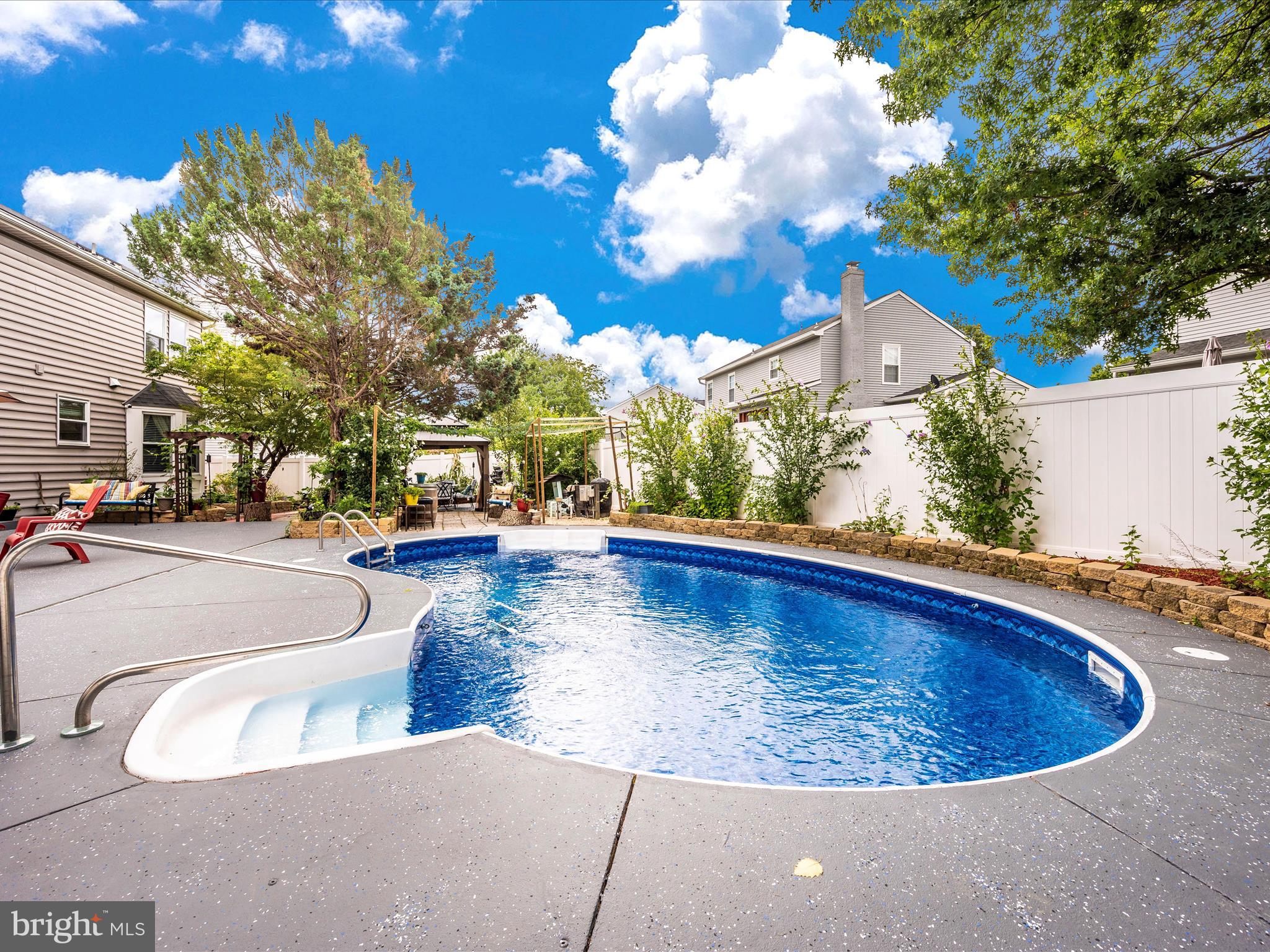 GOLF VIEW - Residential