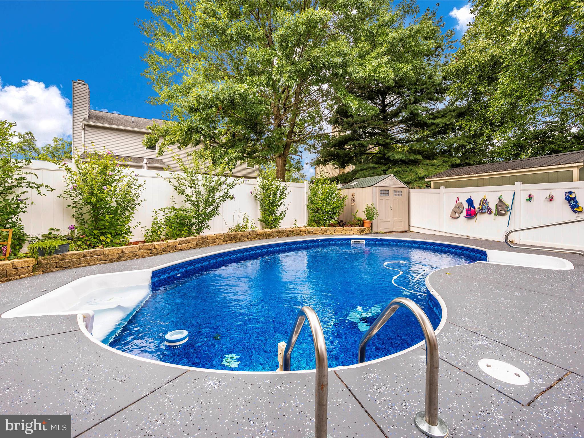 GOLF VIEW - Residential