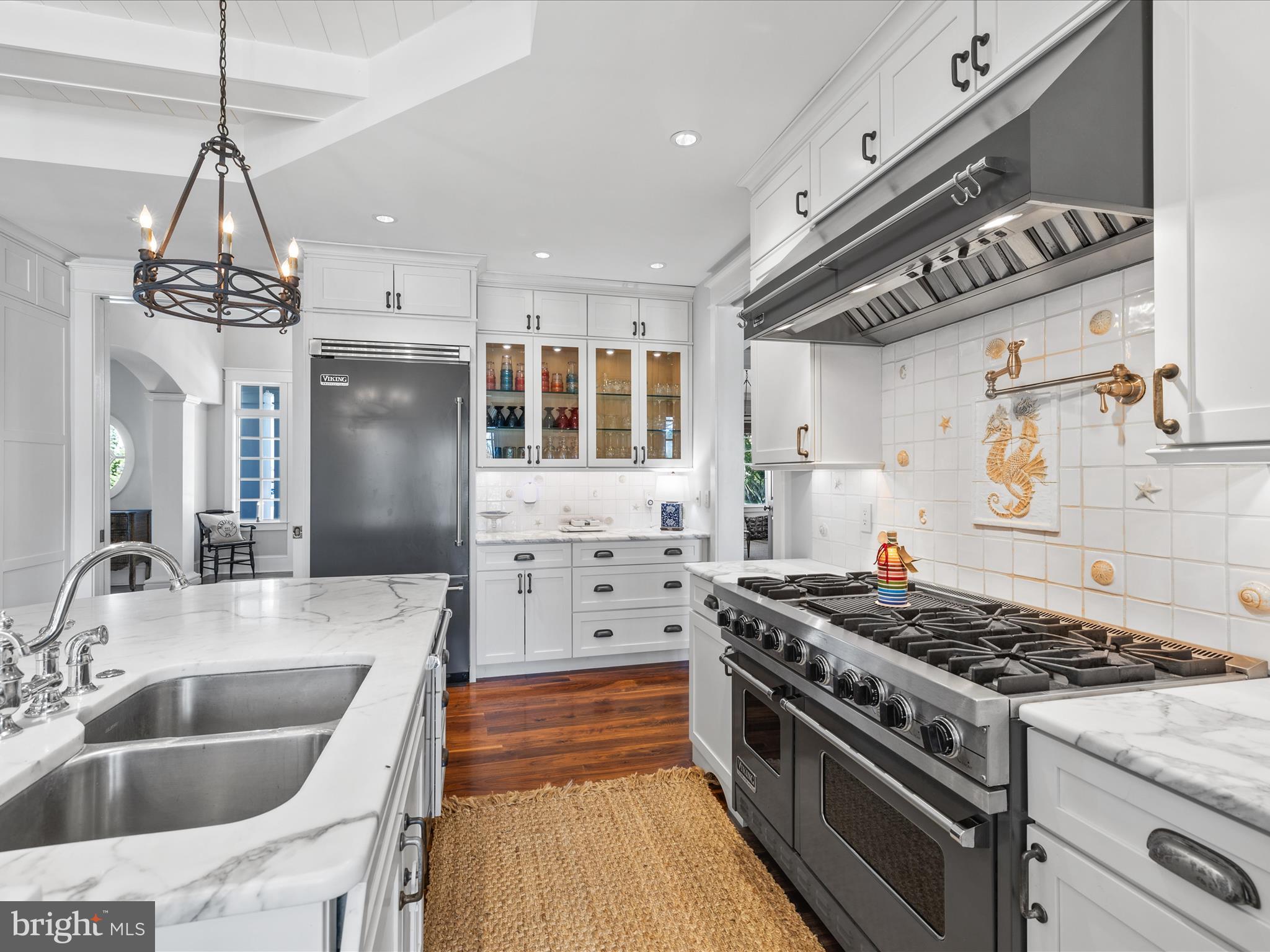 CAPTAINS HILL - Residential