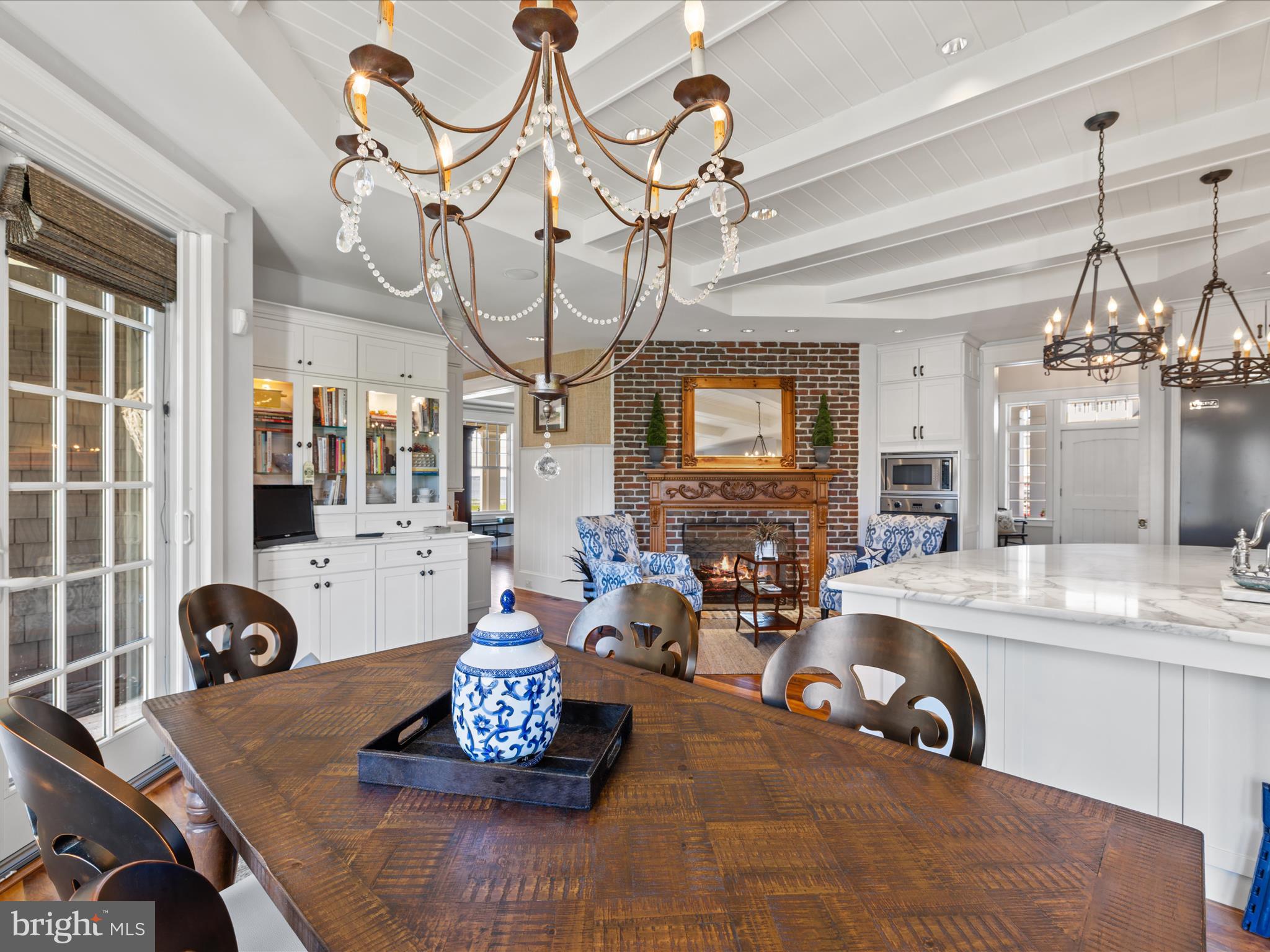 CAPTAINS HILL - Residential