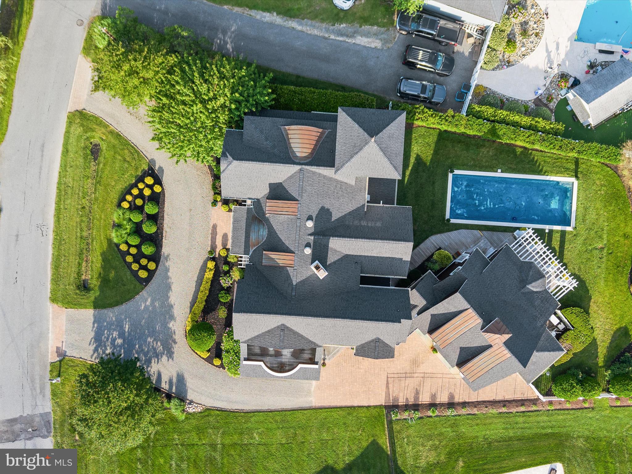 CAPTAINS HILL - Residential