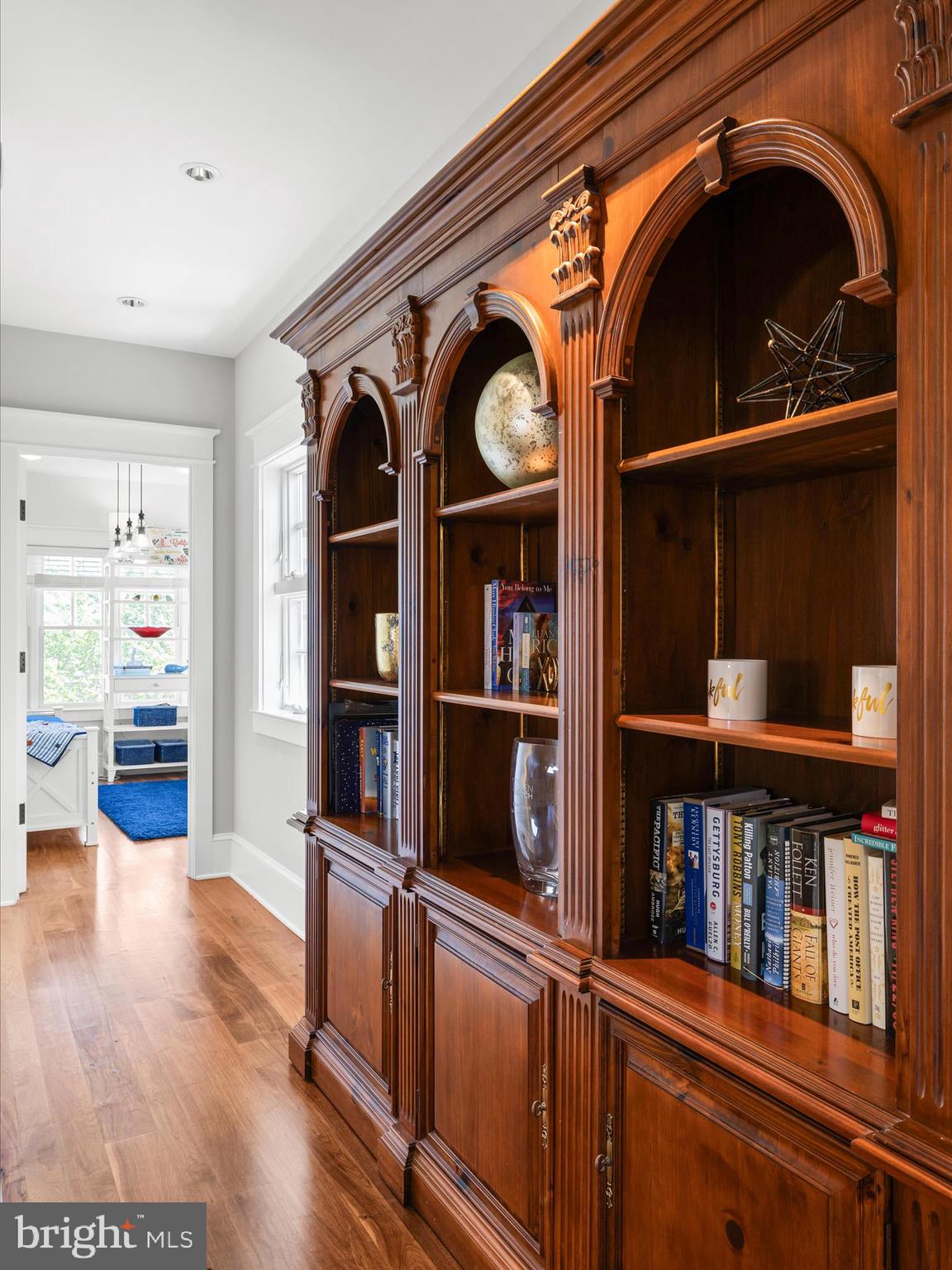 CAPTAINS HILL - Residential