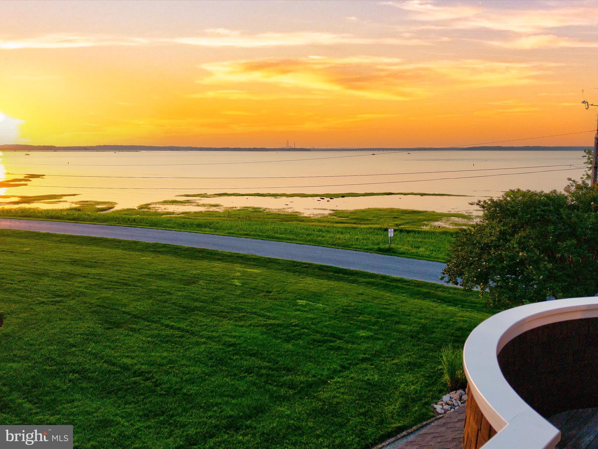 CAPTAINS HILL - Residential