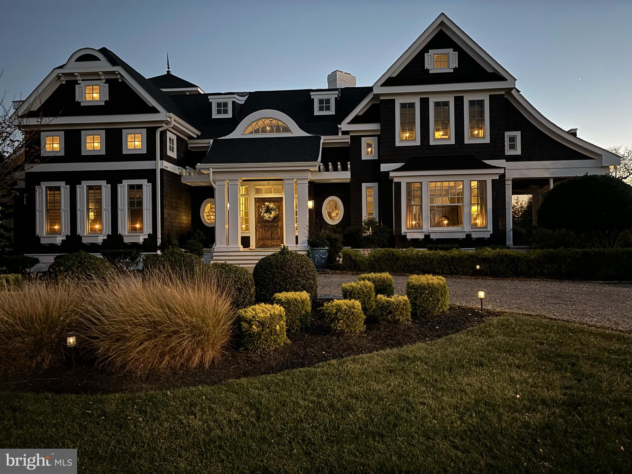 CAPTAINS HILL - Residential