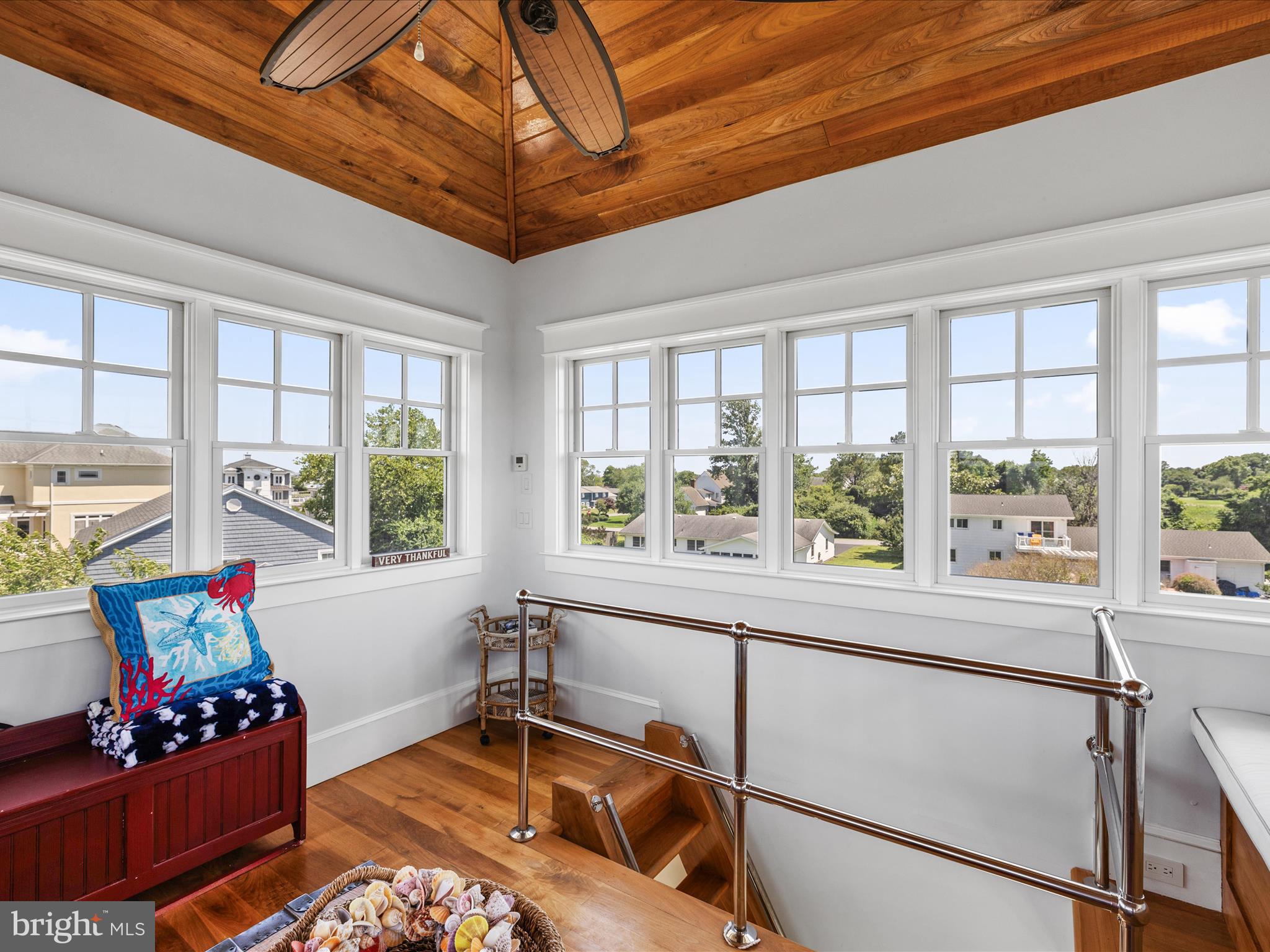 CAPTAINS HILL - Residential