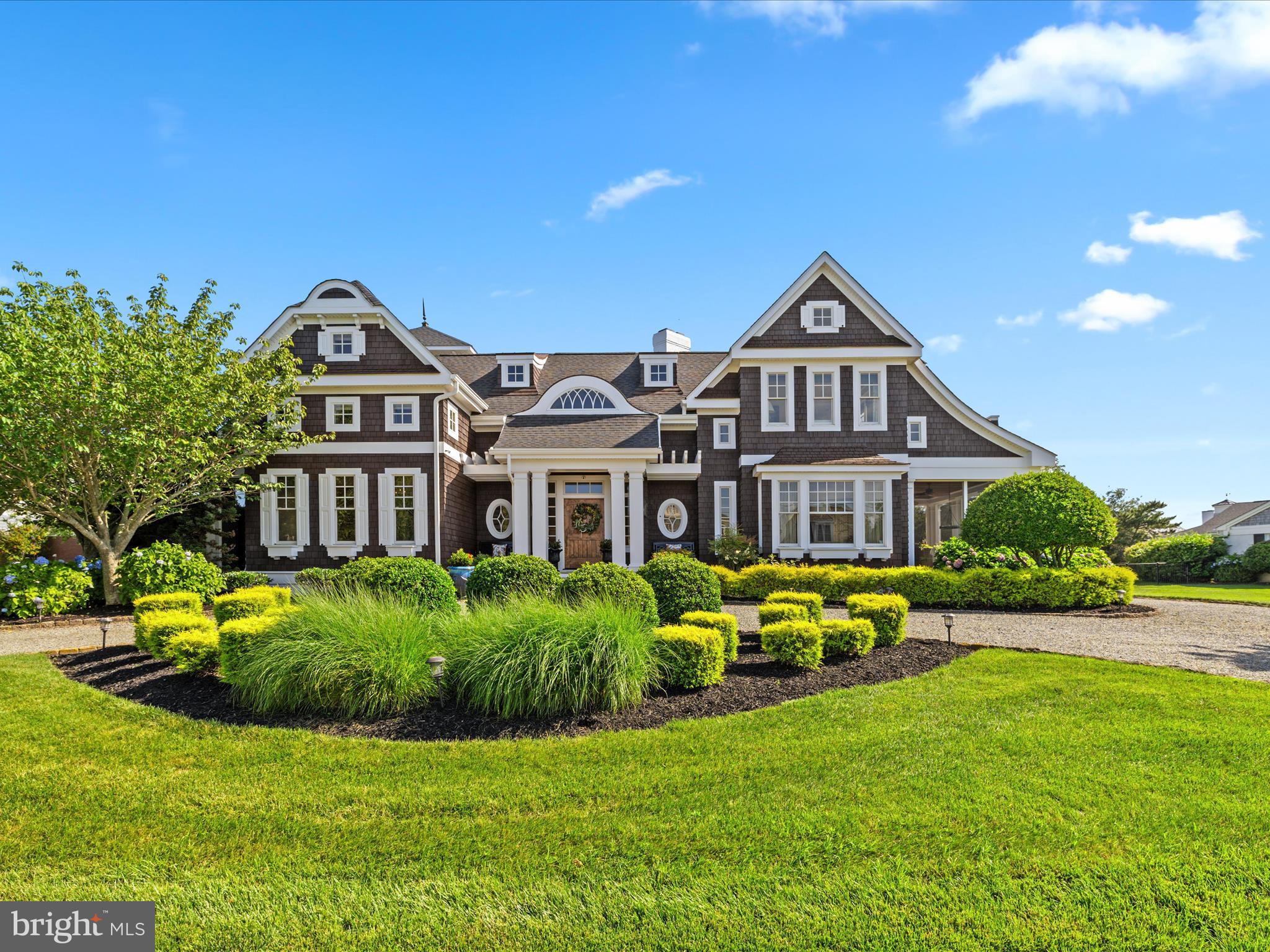 CAPTAINS HILL - Residential