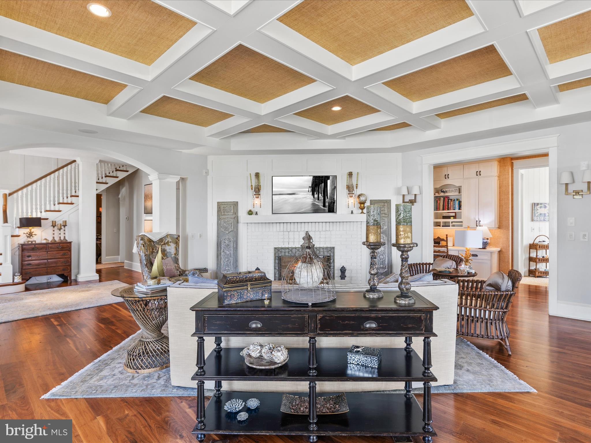 CAPTAINS HILL - Residential