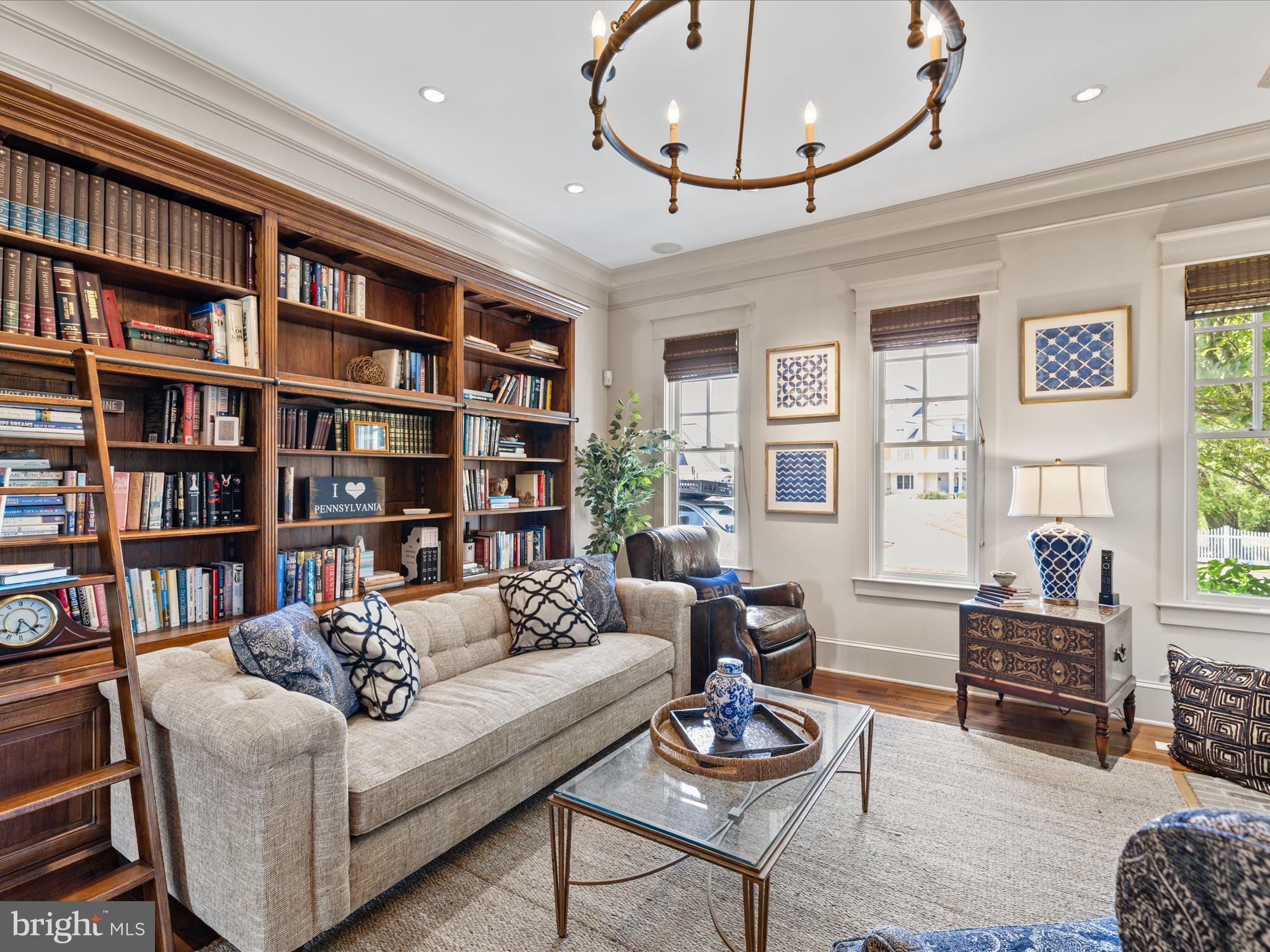 CAPTAINS HILL - Residential