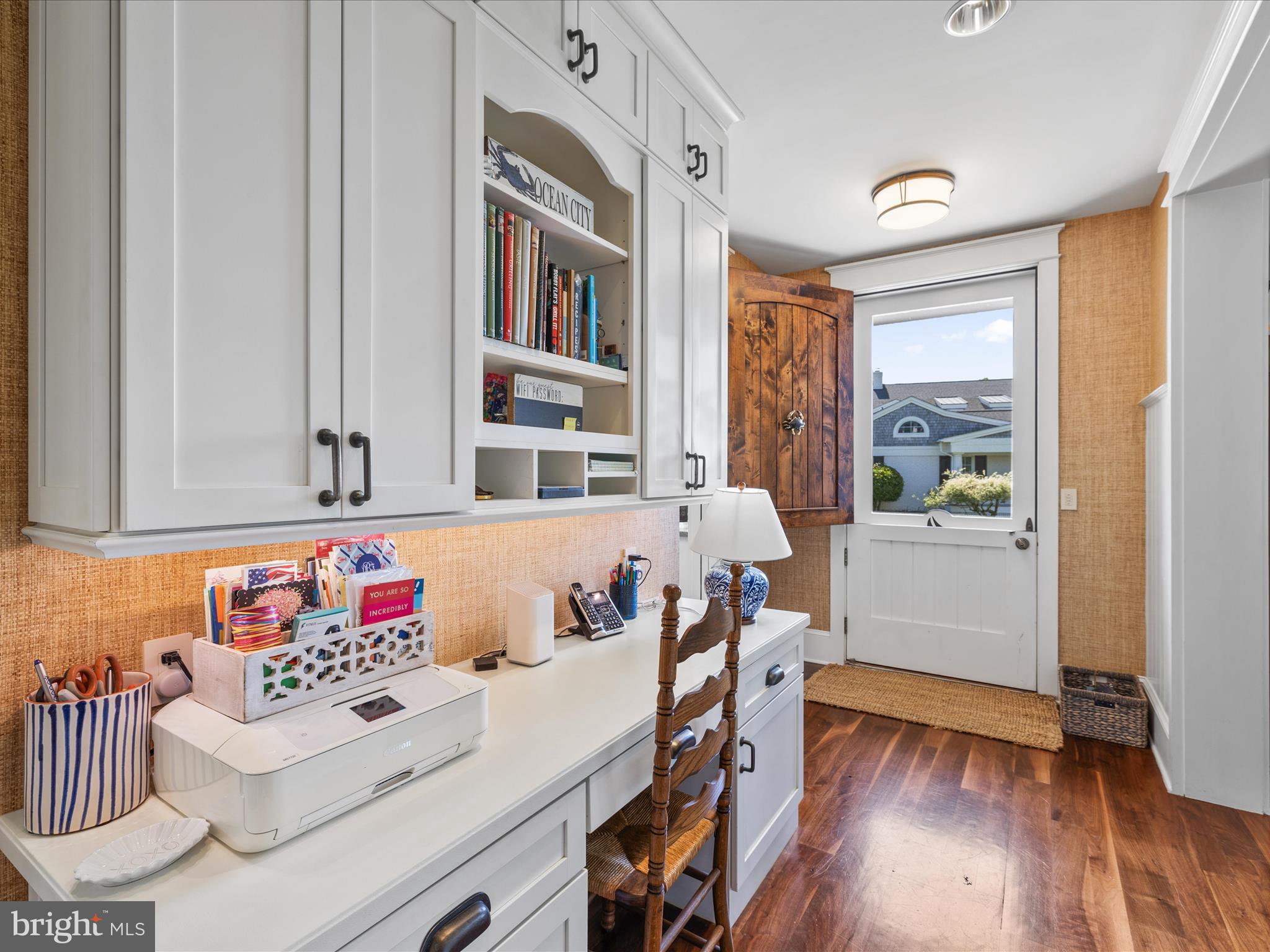 CAPTAINS HILL - Residential