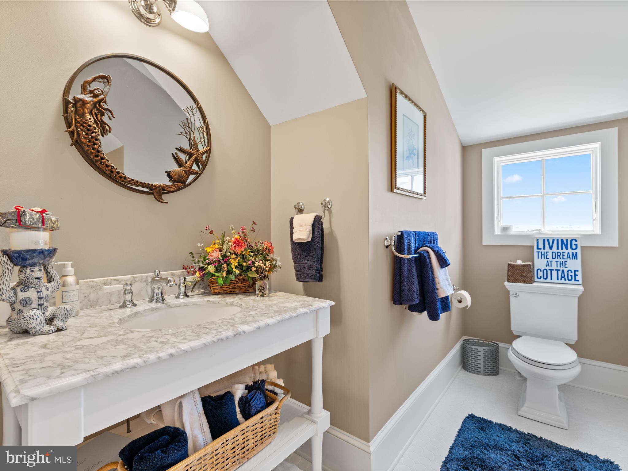 CAPTAINS HILL - Residential