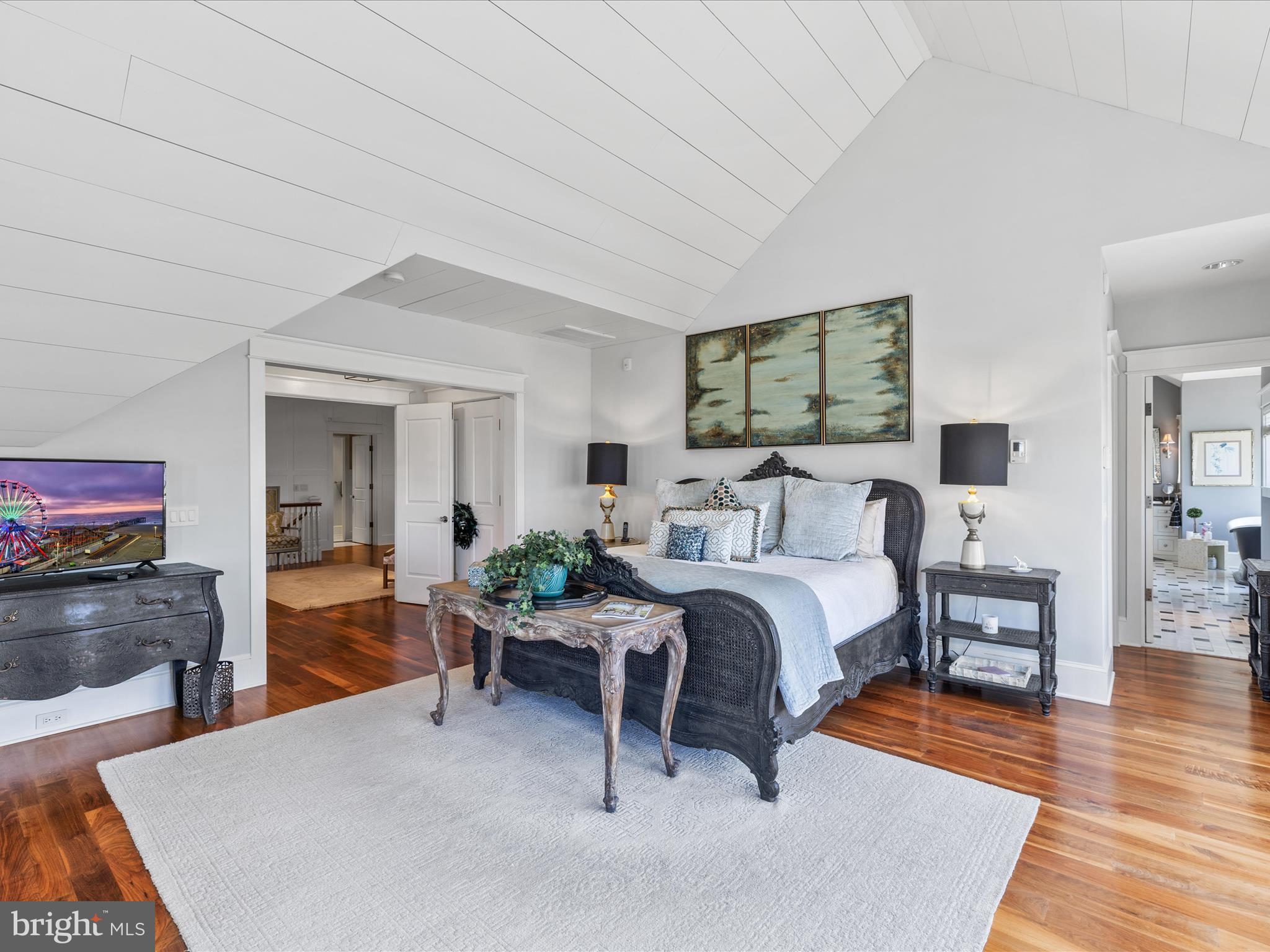 CAPTAINS HILL - Residential