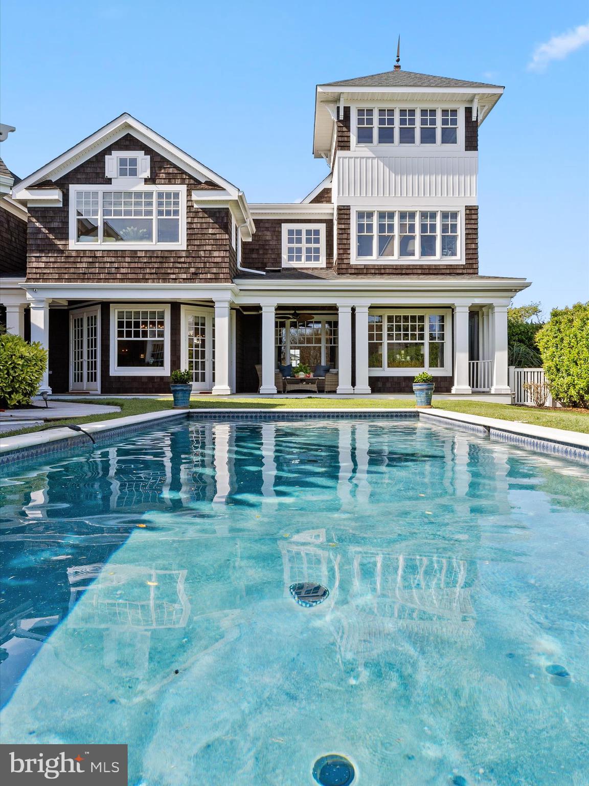 CAPTAINS HILL - Residential