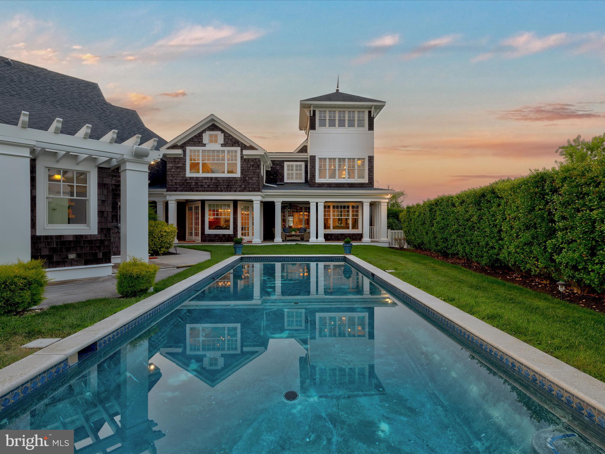 CAPTAINS HILL - Residential