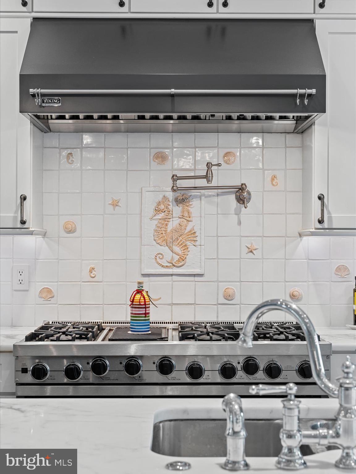 CAPTAINS HILL - Residential