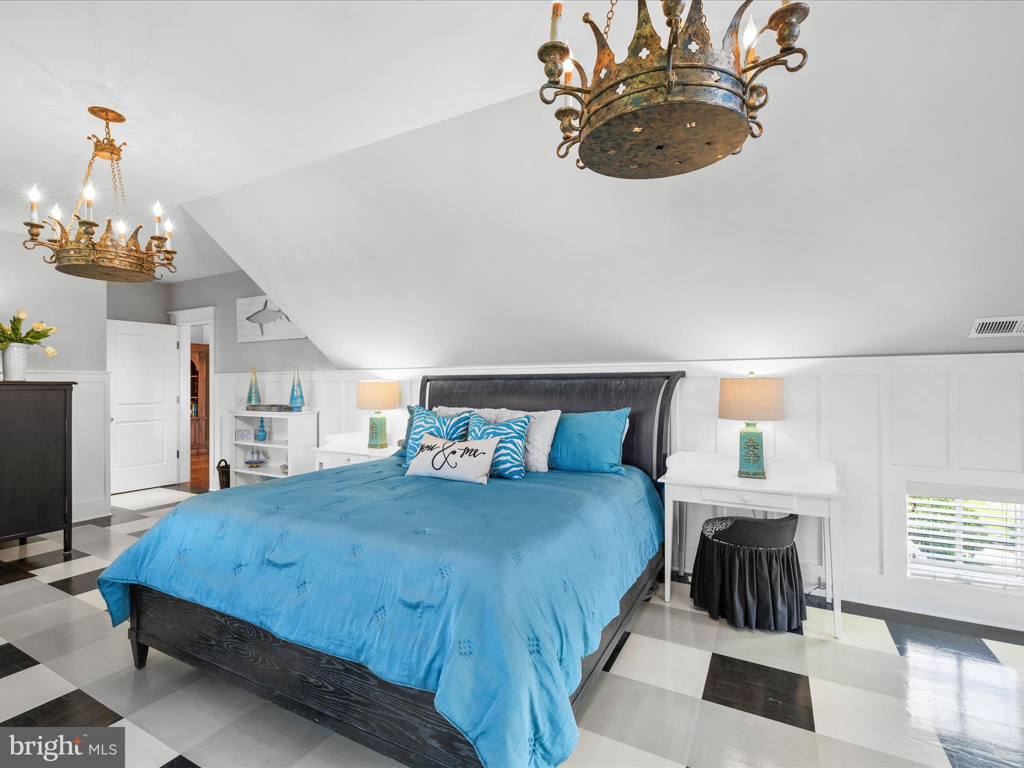 CAPTAINS HILL - Residential