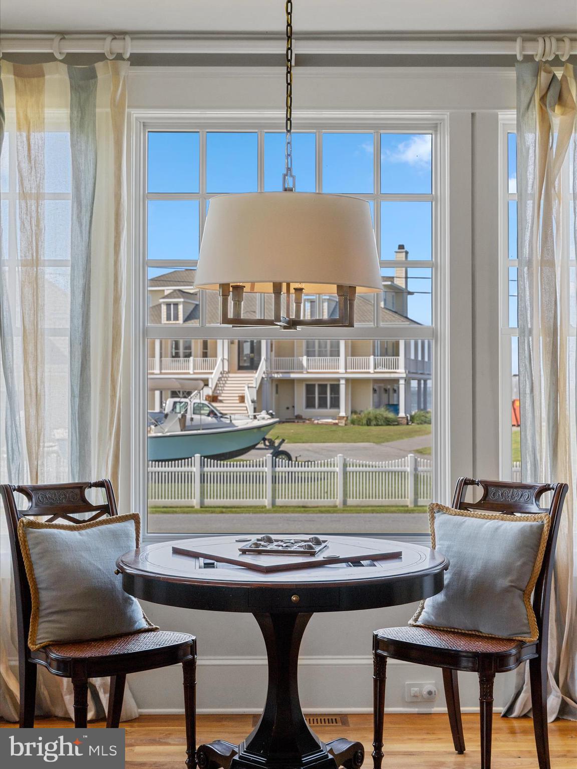 CAPTAINS HILL - Residential