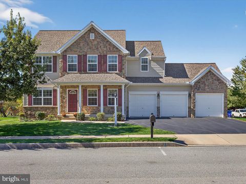 101 TINSMITH LANE STRASBURG PA 17579