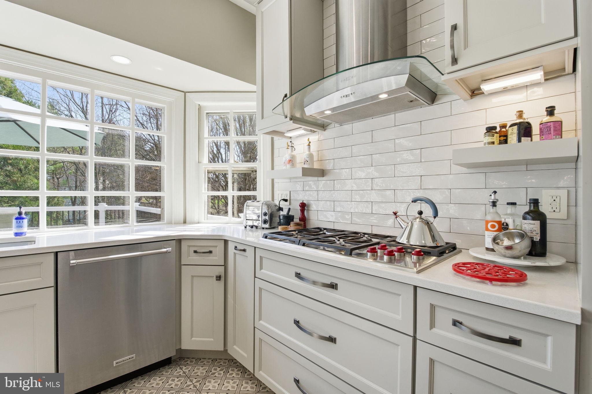 MOUNT HEBRON - Residential