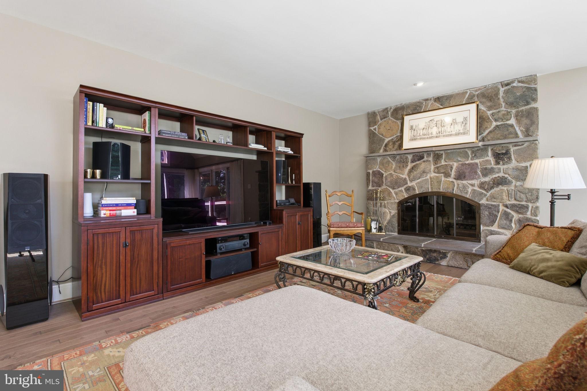 MOUNT HEBRON - Residential