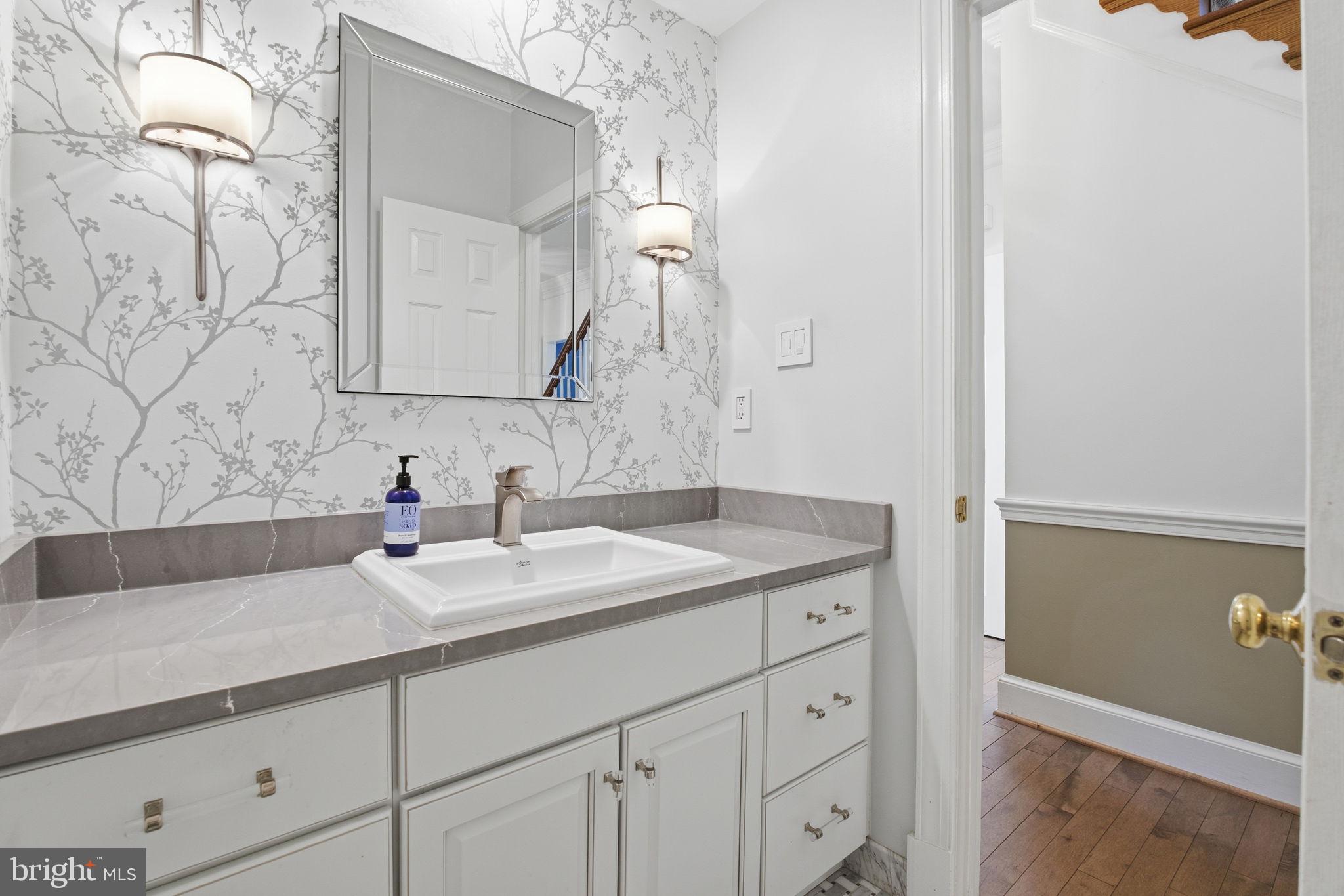 MOUNT HEBRON - Residential