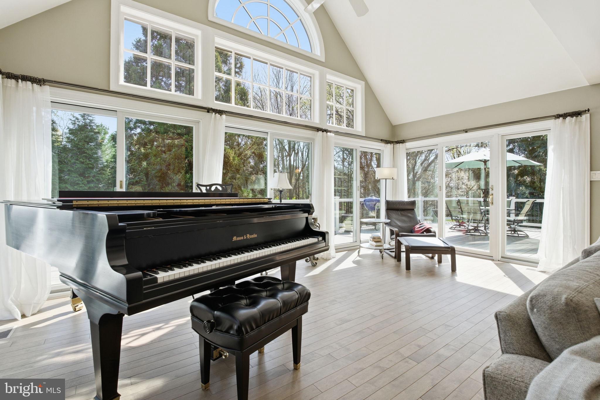 MOUNT HEBRON - Residential