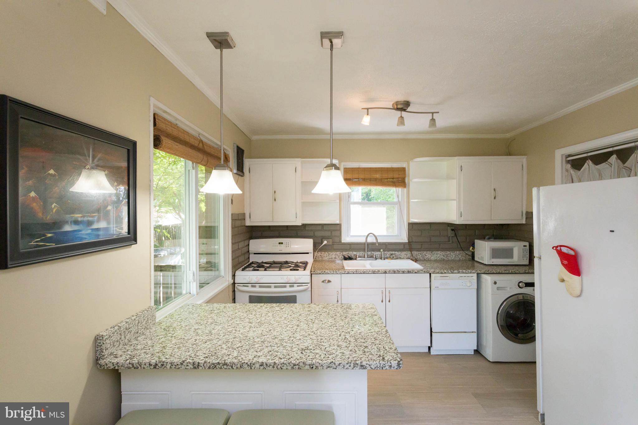 HUNTINGTON - Residential Lease