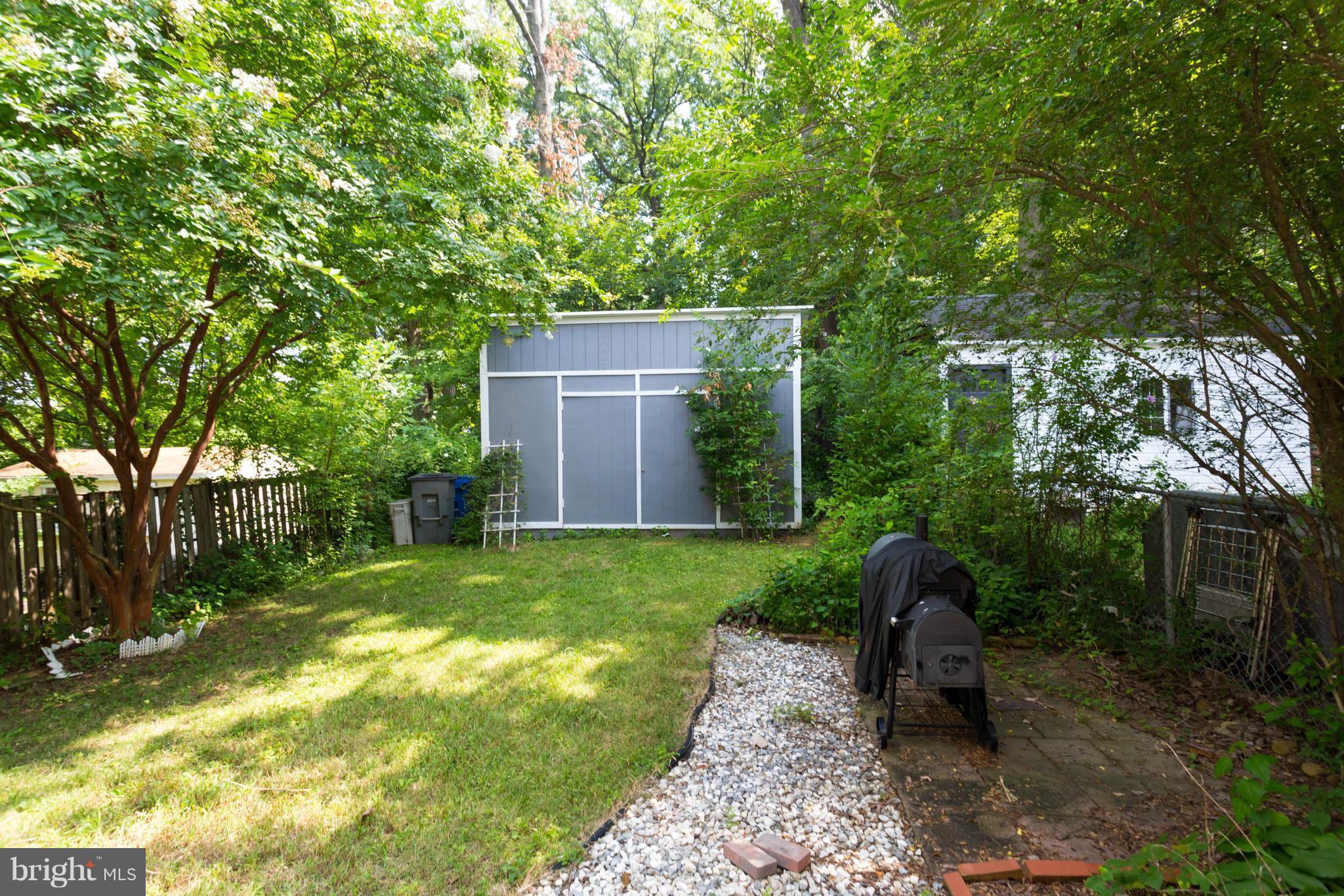 HUNTINGTON - Residential Lease