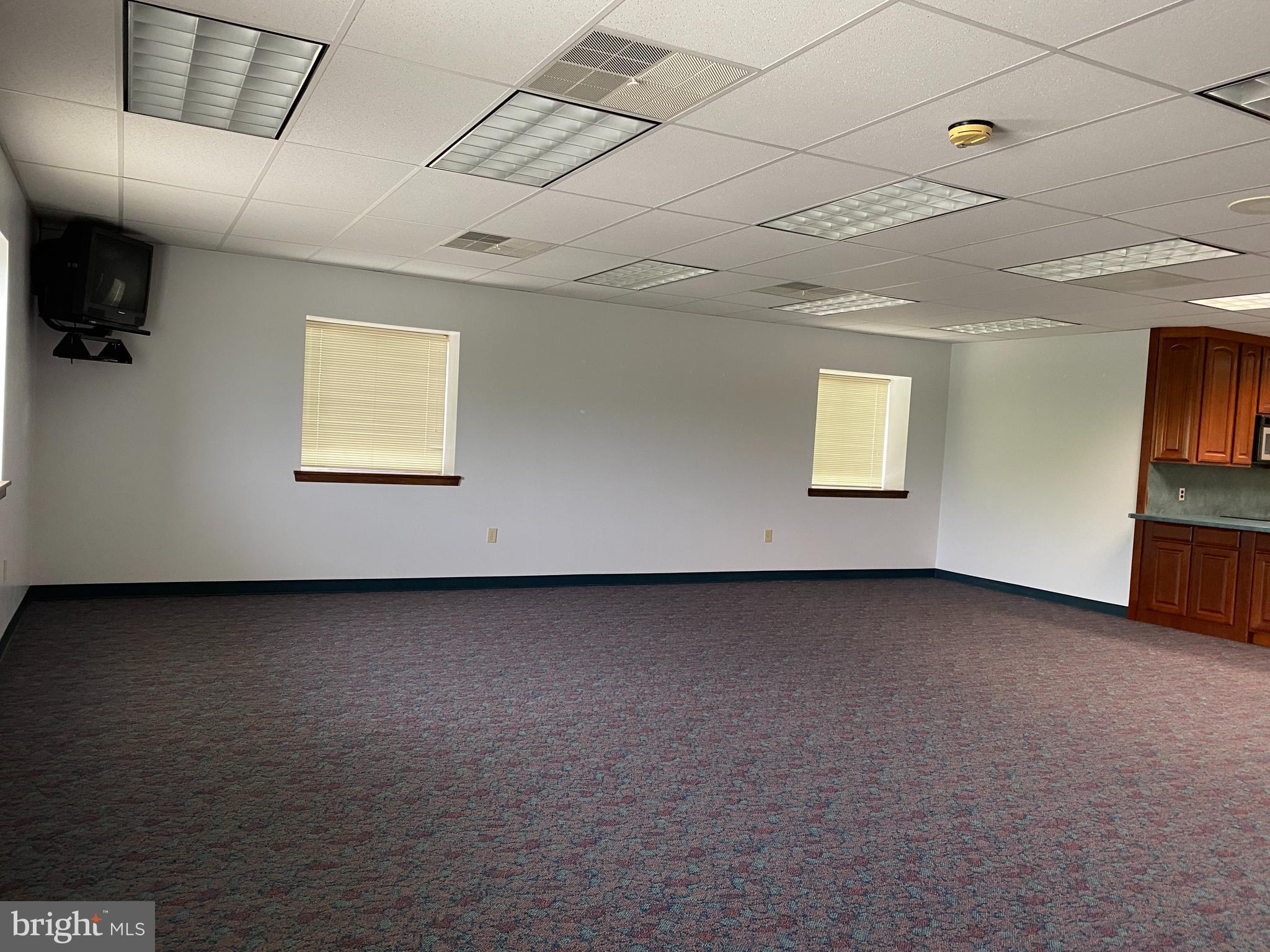 COATESVILLE - Commercial Sale