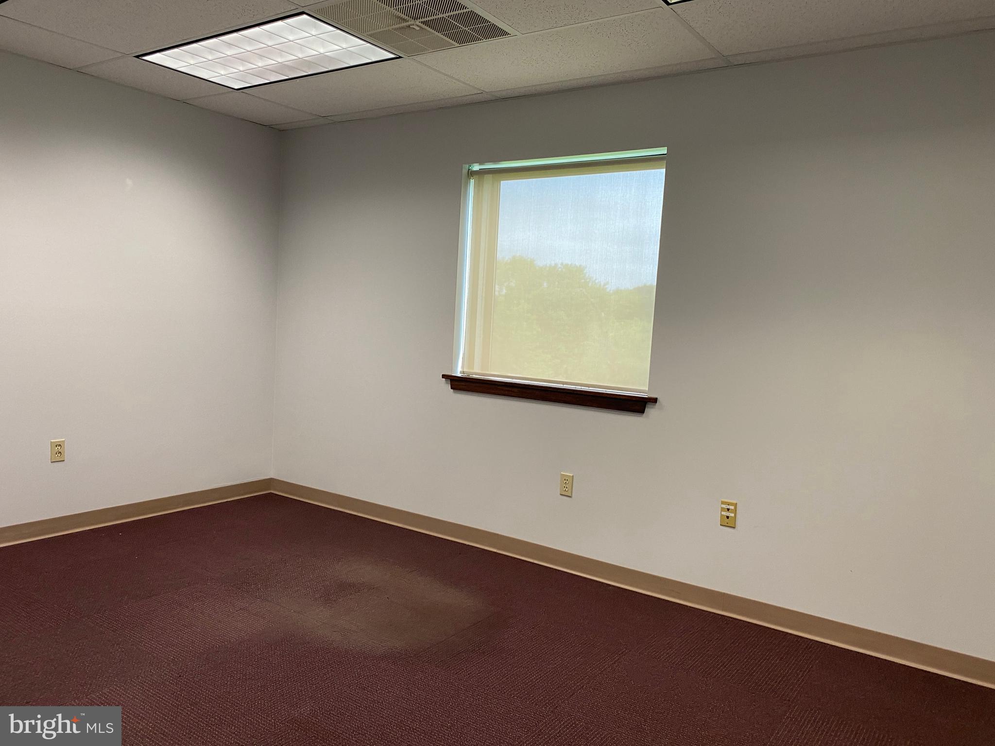 COATESVILLE - Commercial Sale