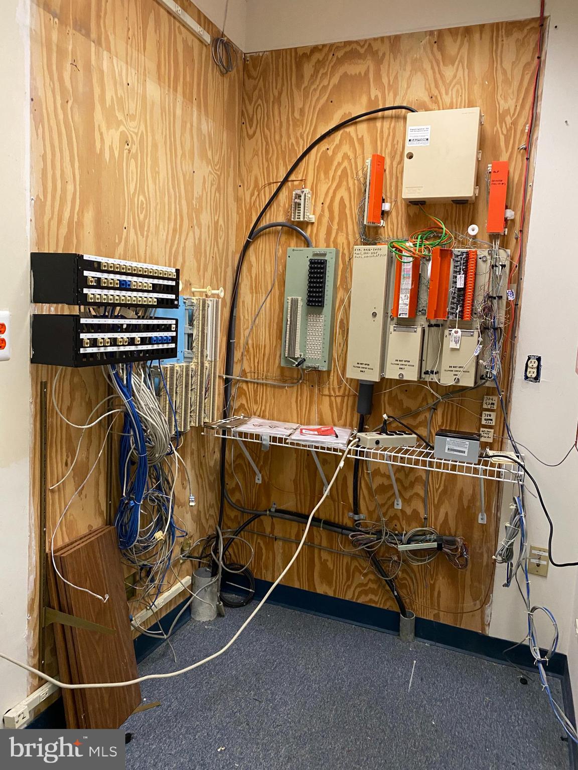 COATESVILLE - Commercial Sale