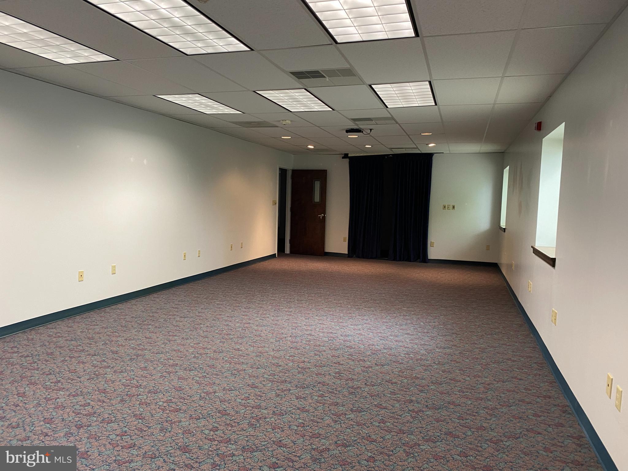 COATESVILLE - Commercial Sale