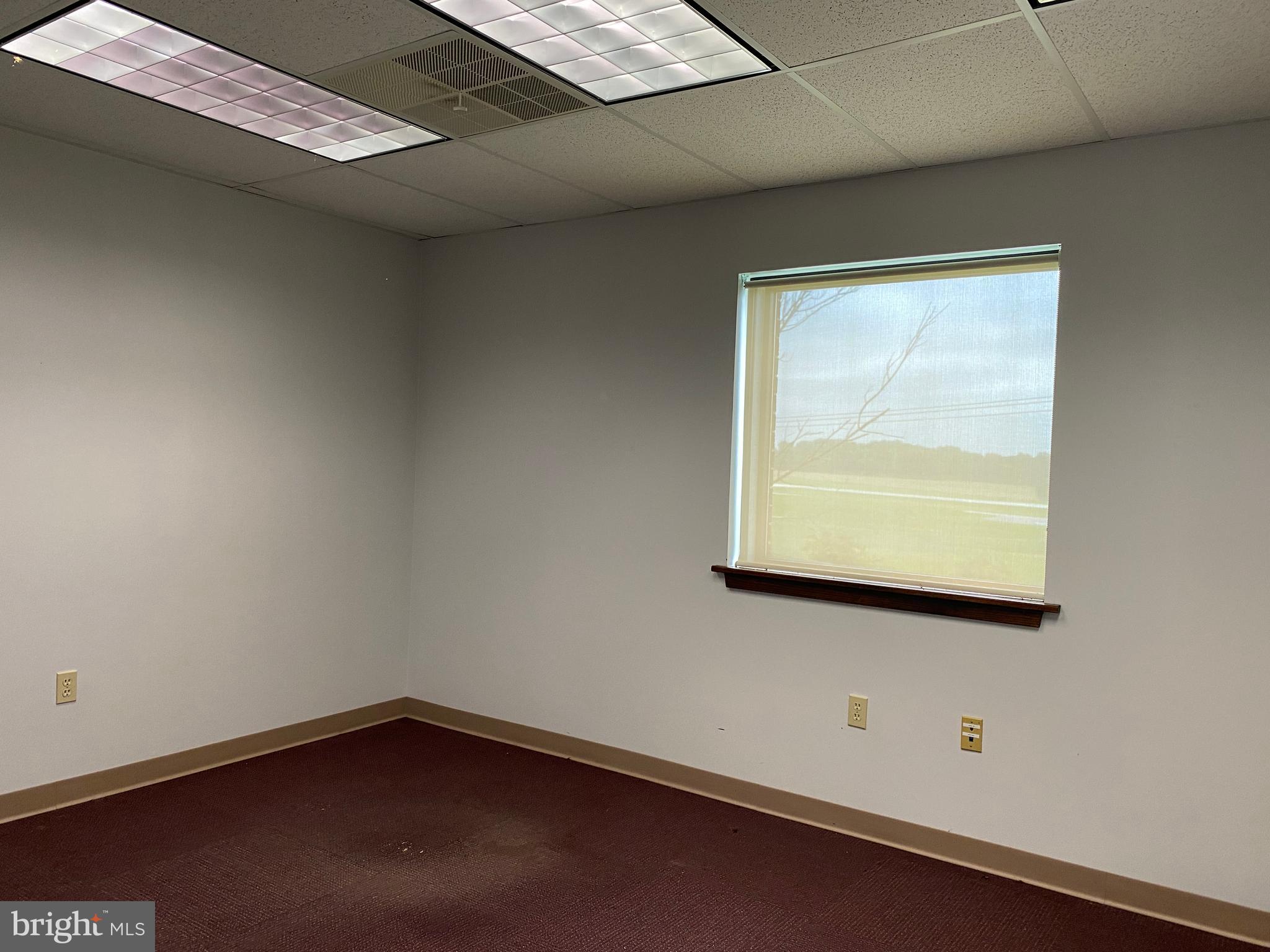 COATESVILLE - Commercial Sale