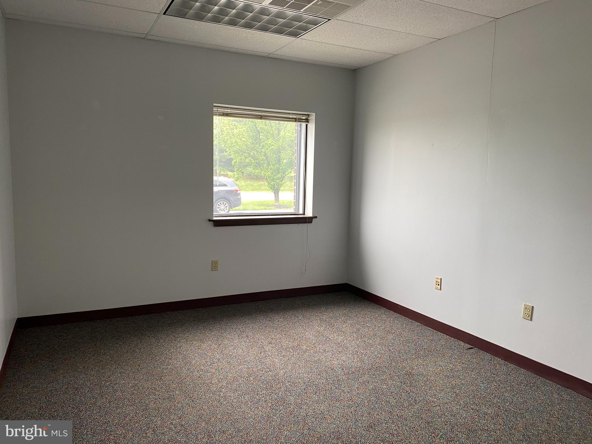 COATESVILLE - Commercial Sale