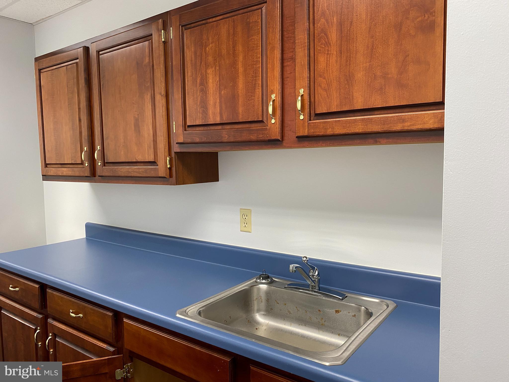 COATESVILLE - Commercial Sale