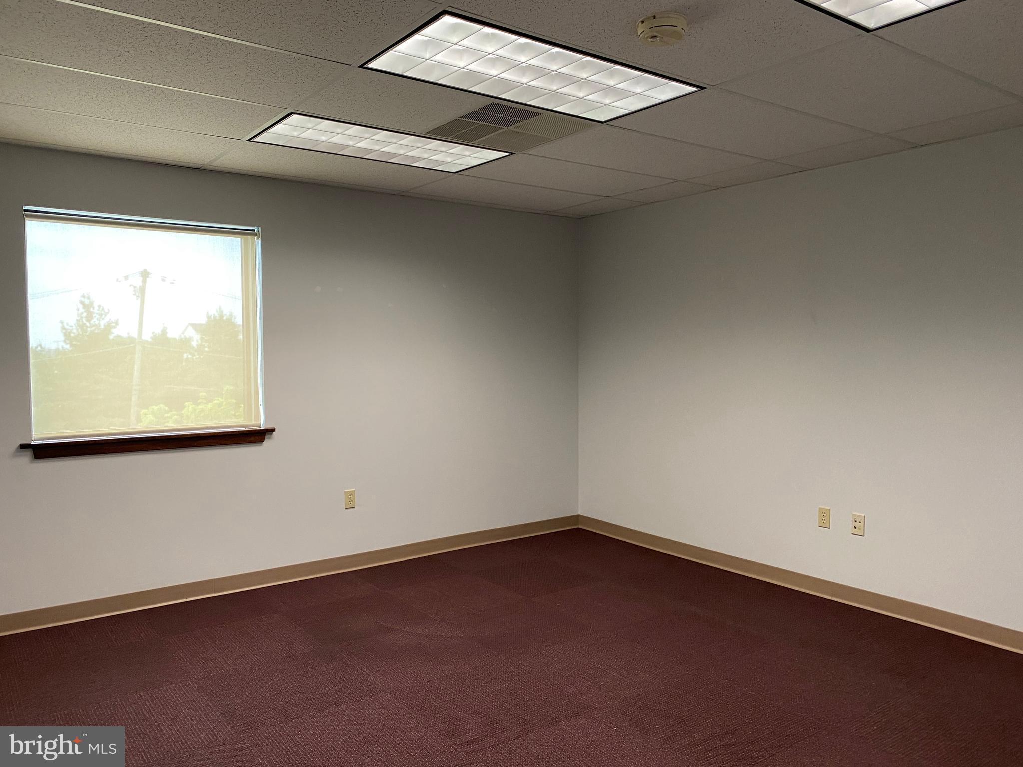 COATESVILLE - Commercial Sale