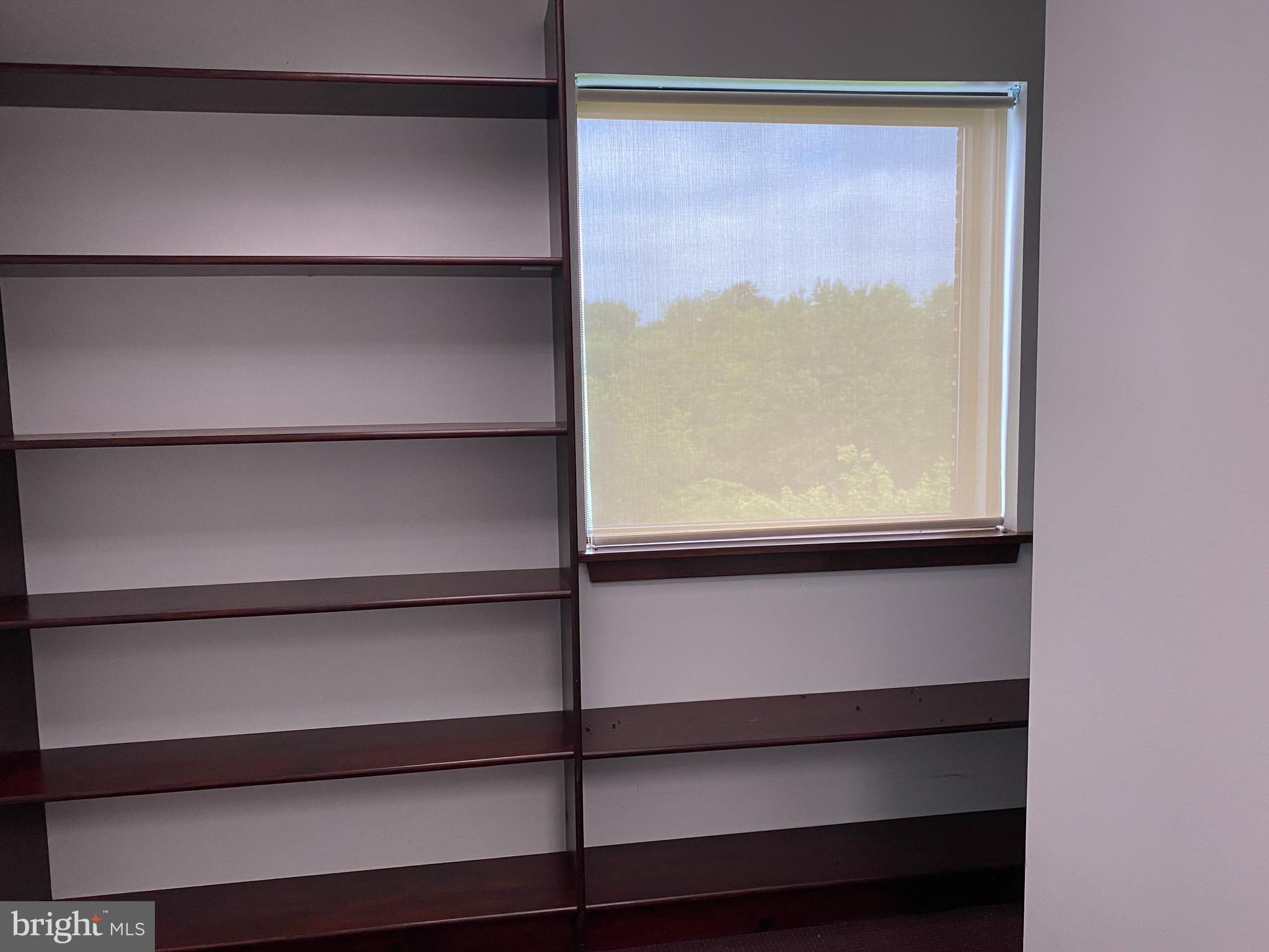 COATESVILLE - Commercial Sale