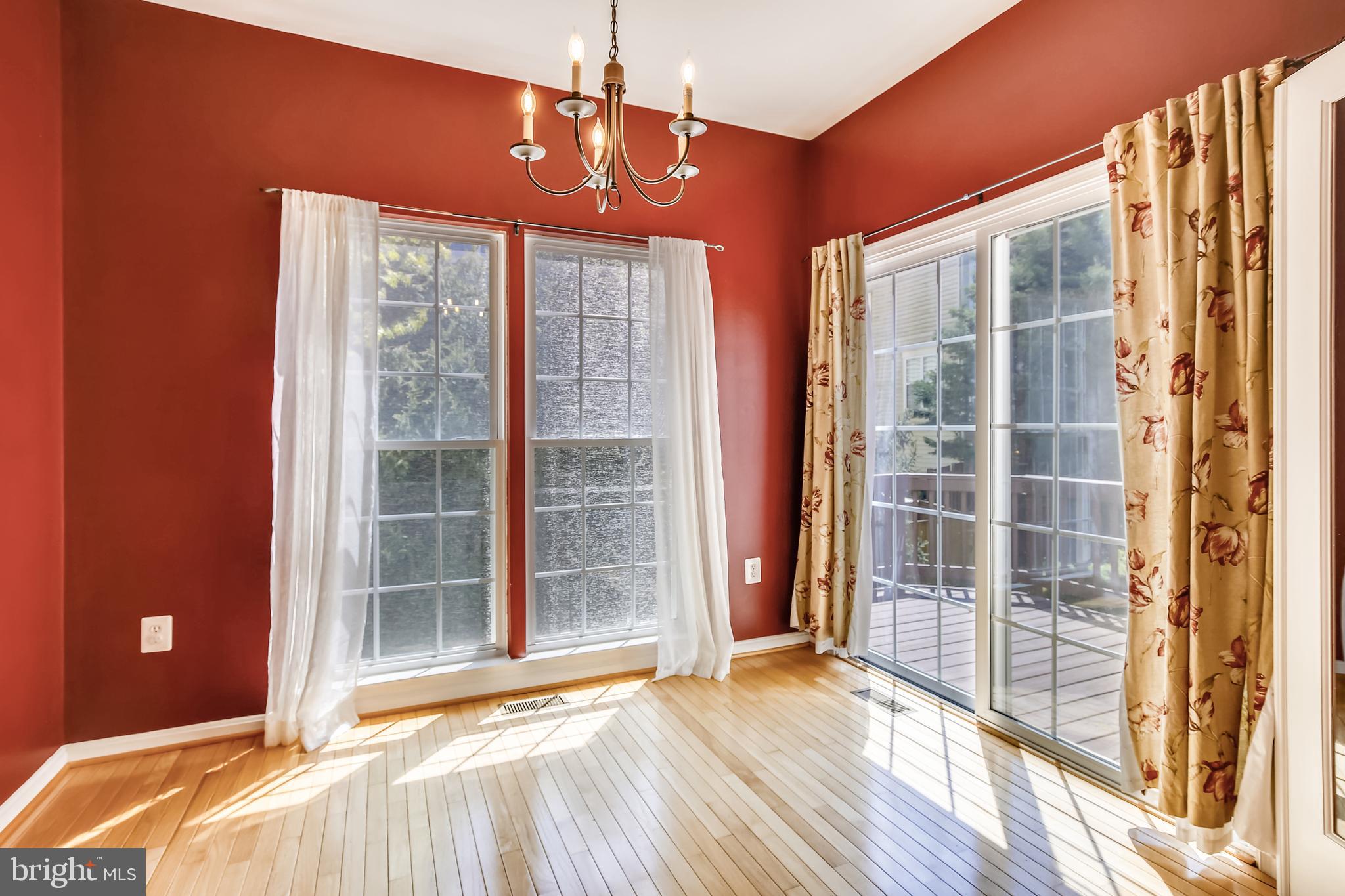 FAIRFAX CENTER LANDBAY - Residential