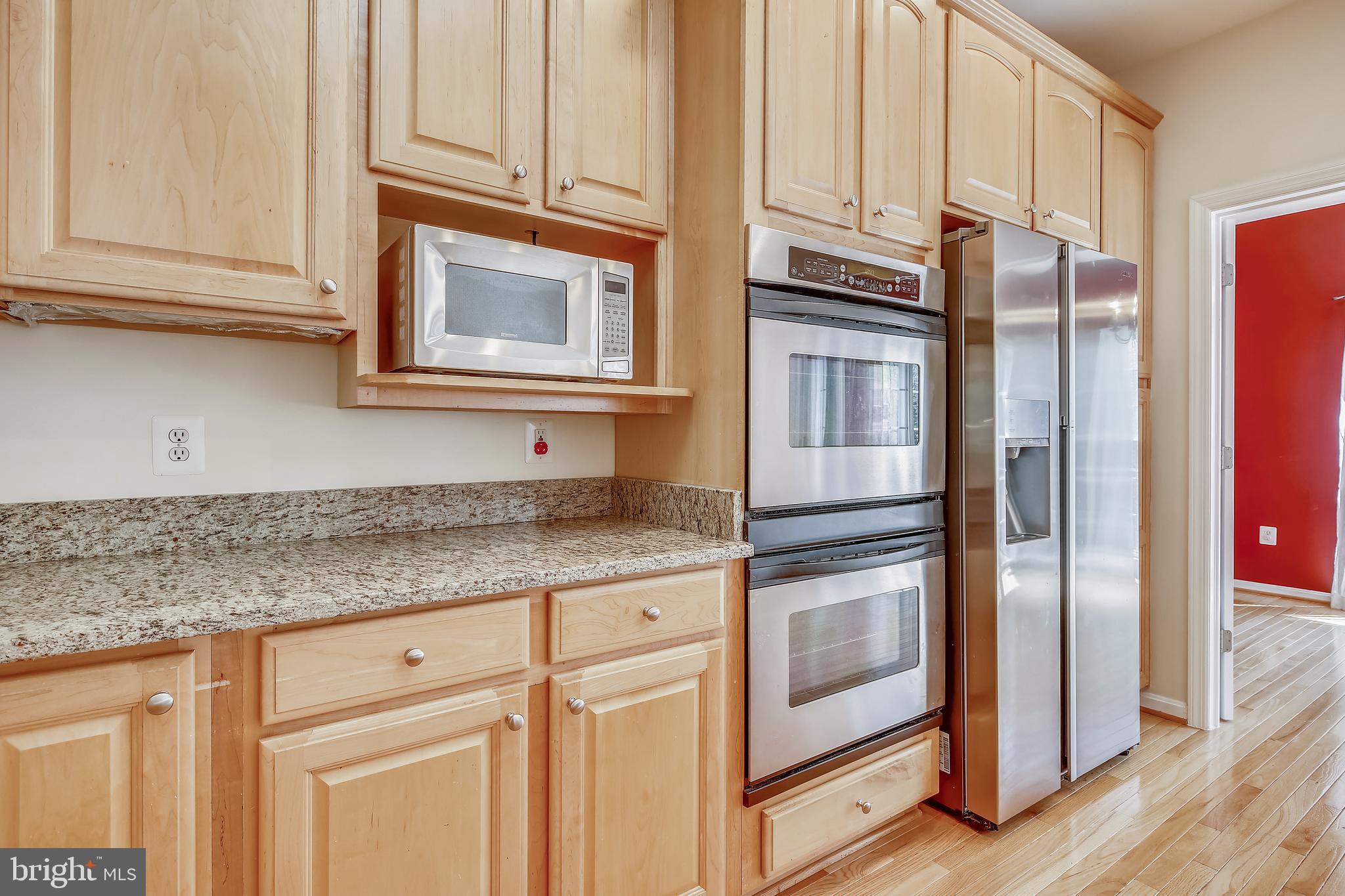 FAIRFAX CENTER LANDBAY - Residential