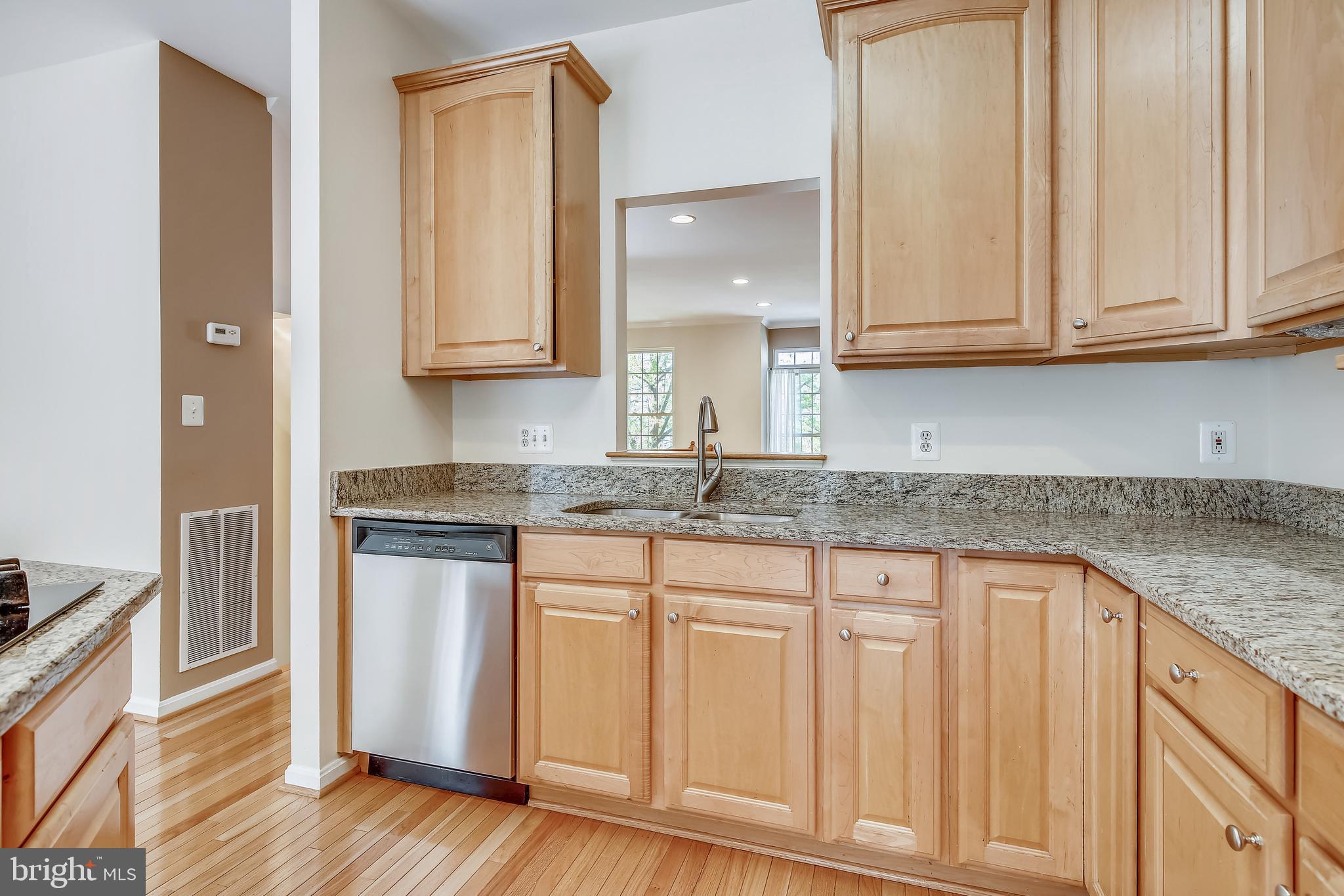 FAIRFAX CENTER LANDBAY - Residential