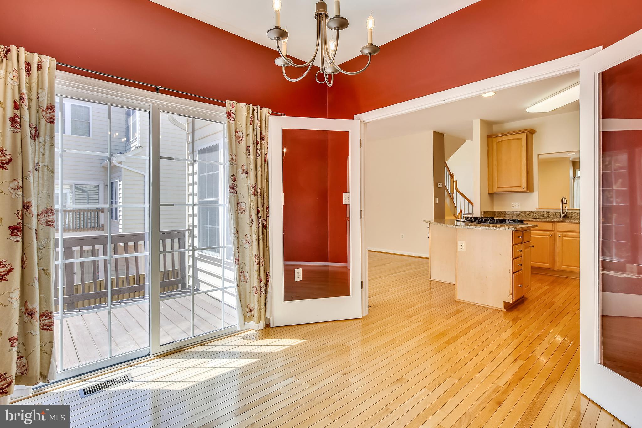 FAIRFAX CENTER LANDBAY - Residential