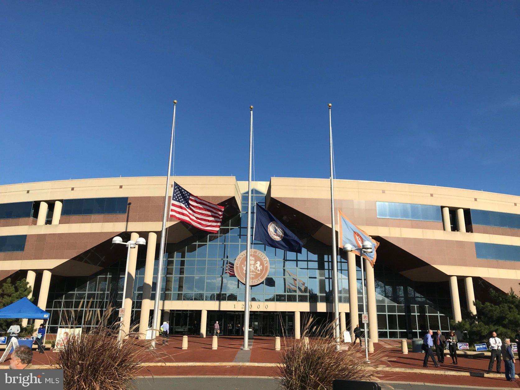FAIRFAX CENTER LANDBAY - Residential