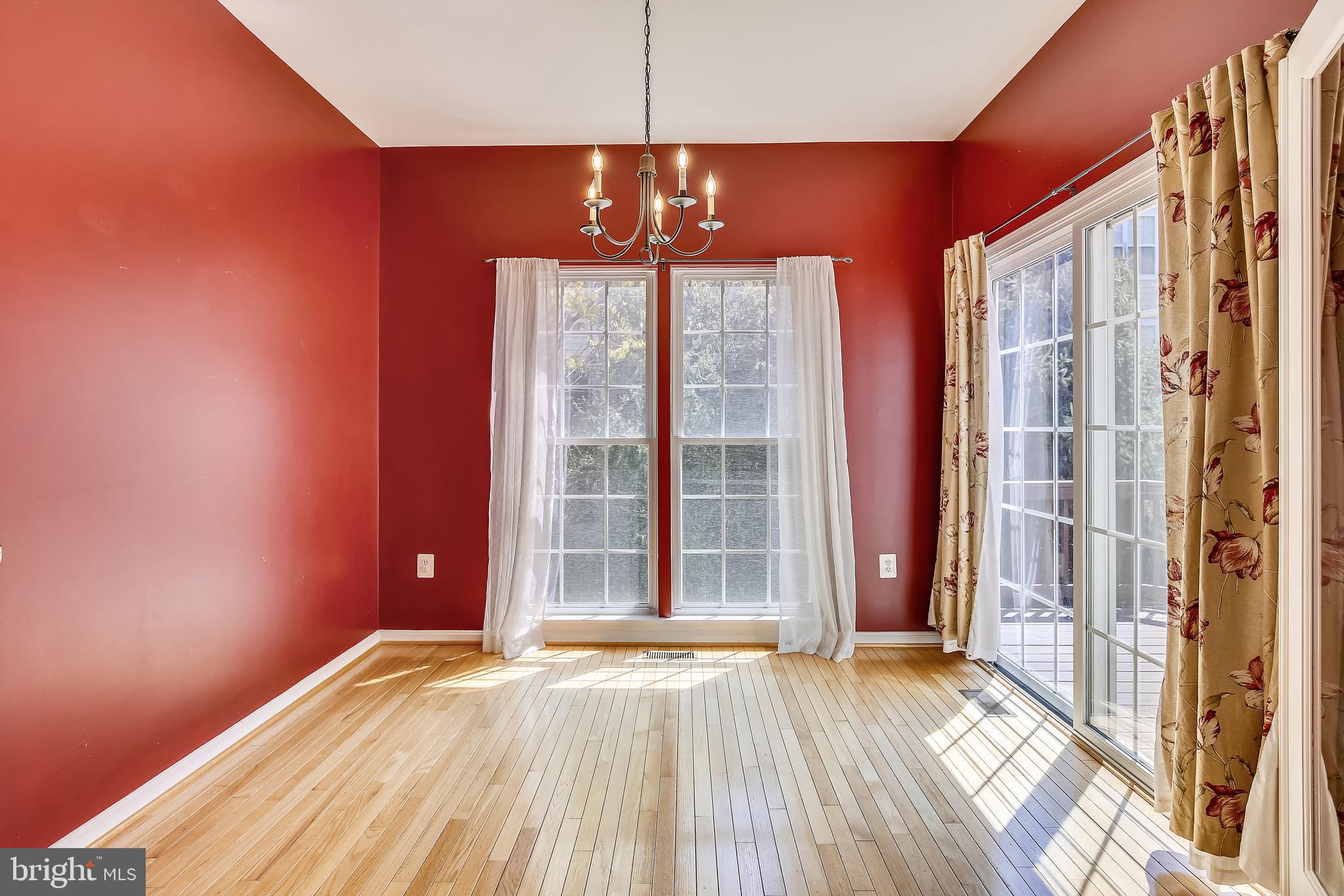 FAIRFAX CENTER LANDBAY - Residential