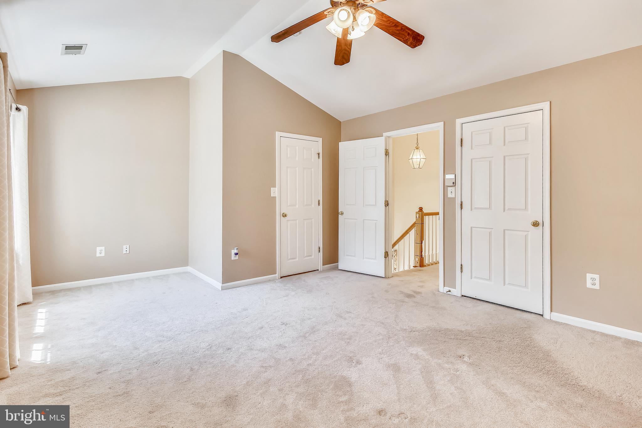 FAIRFAX CENTER LANDBAY - Residential