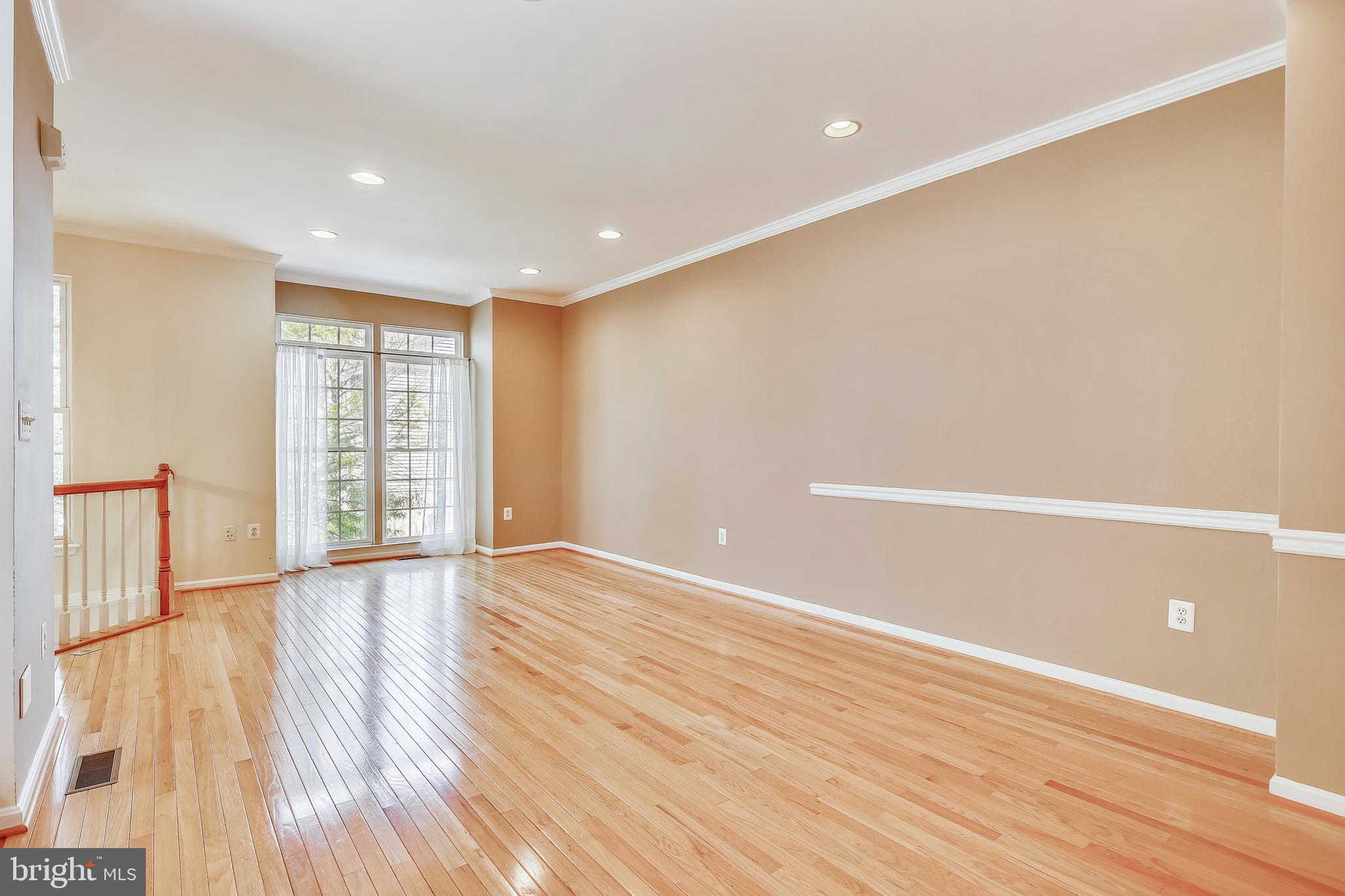 FAIRFAX CENTER LANDBAY - Residential