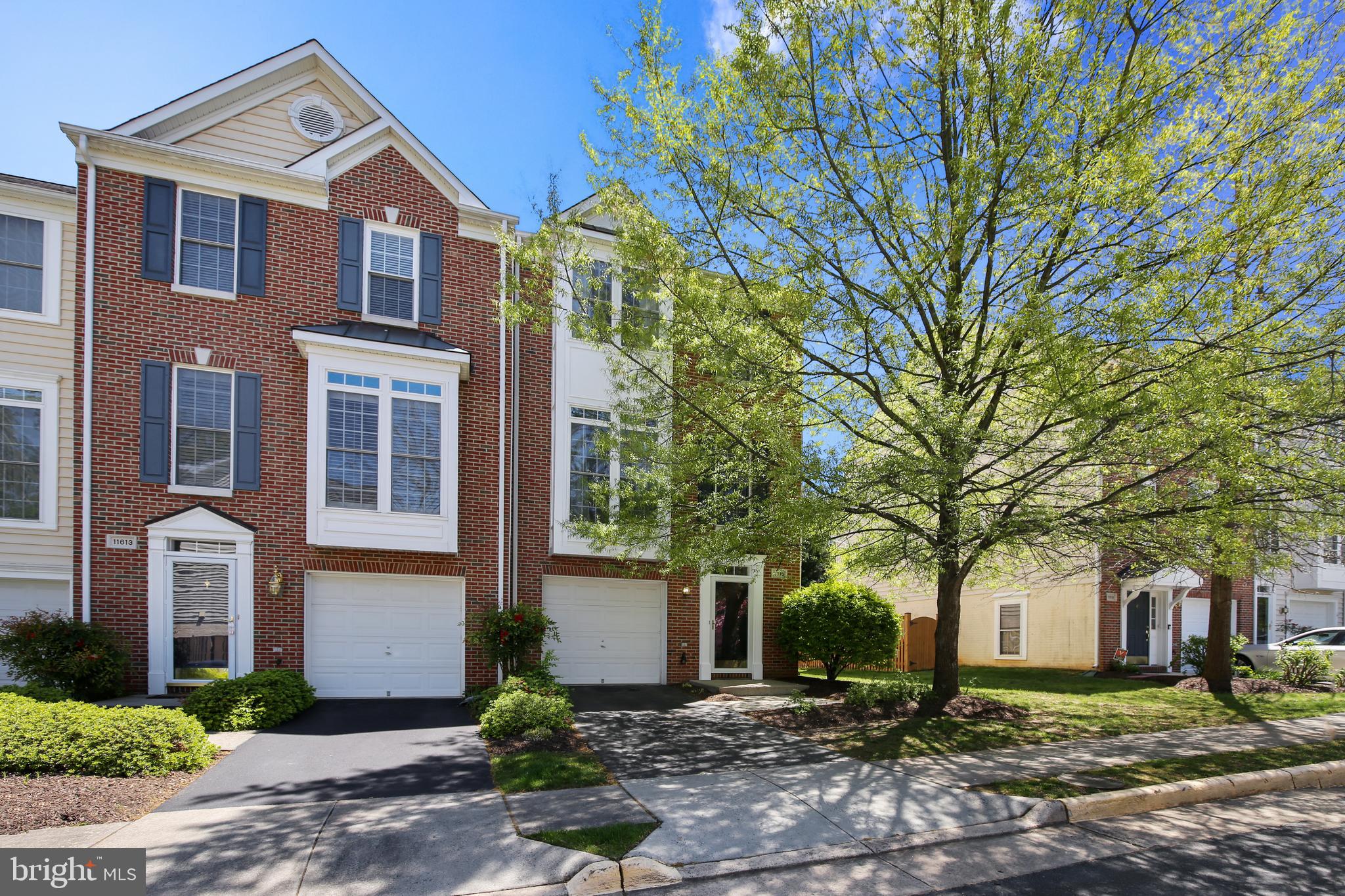 FAIRFAX CENTER LANDBAY - Residential