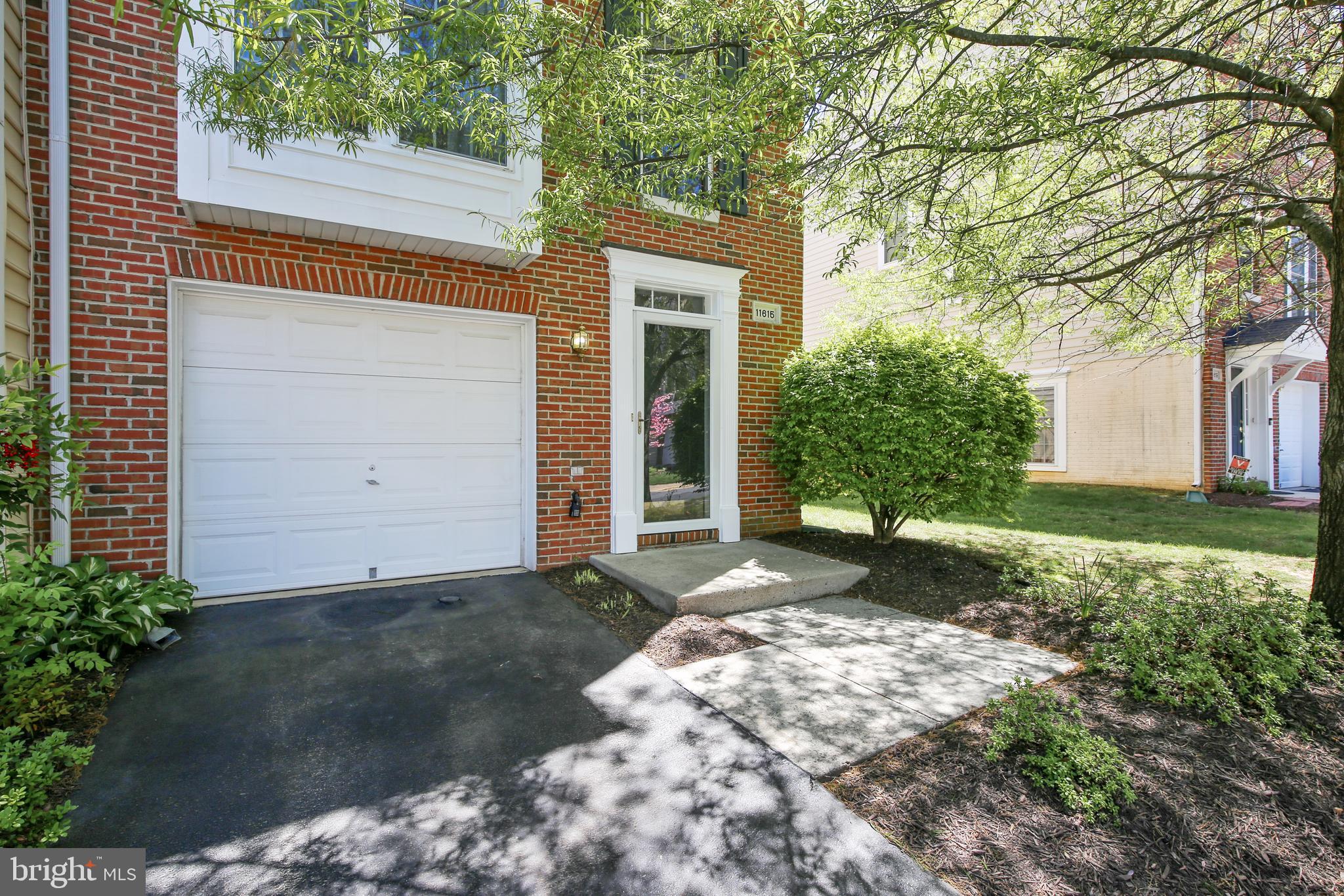 FAIRFAX CENTER LANDBAY - Residential