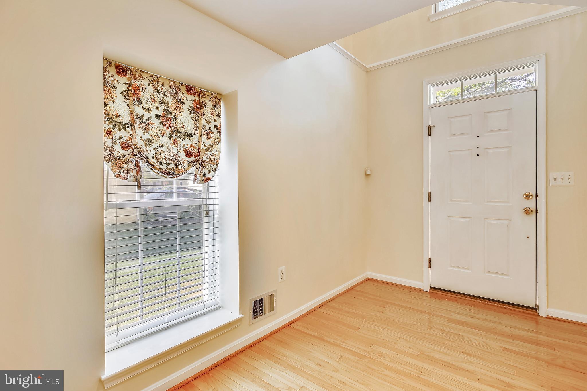 FAIRFAX CENTER LANDBAY - Residential