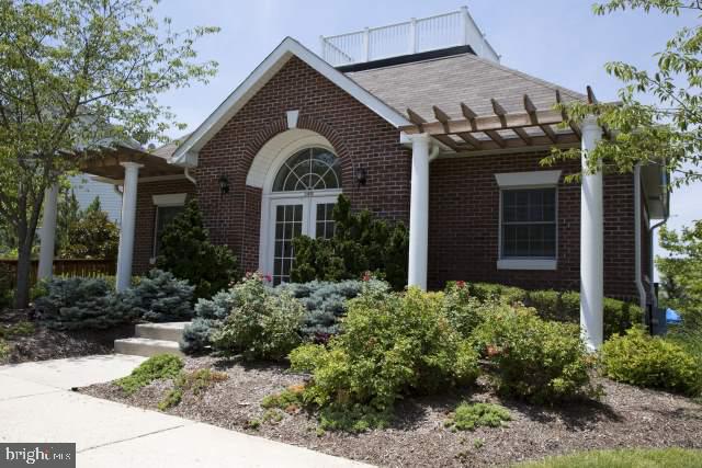 FAIRFAX CENTER LANDBAY - Residential